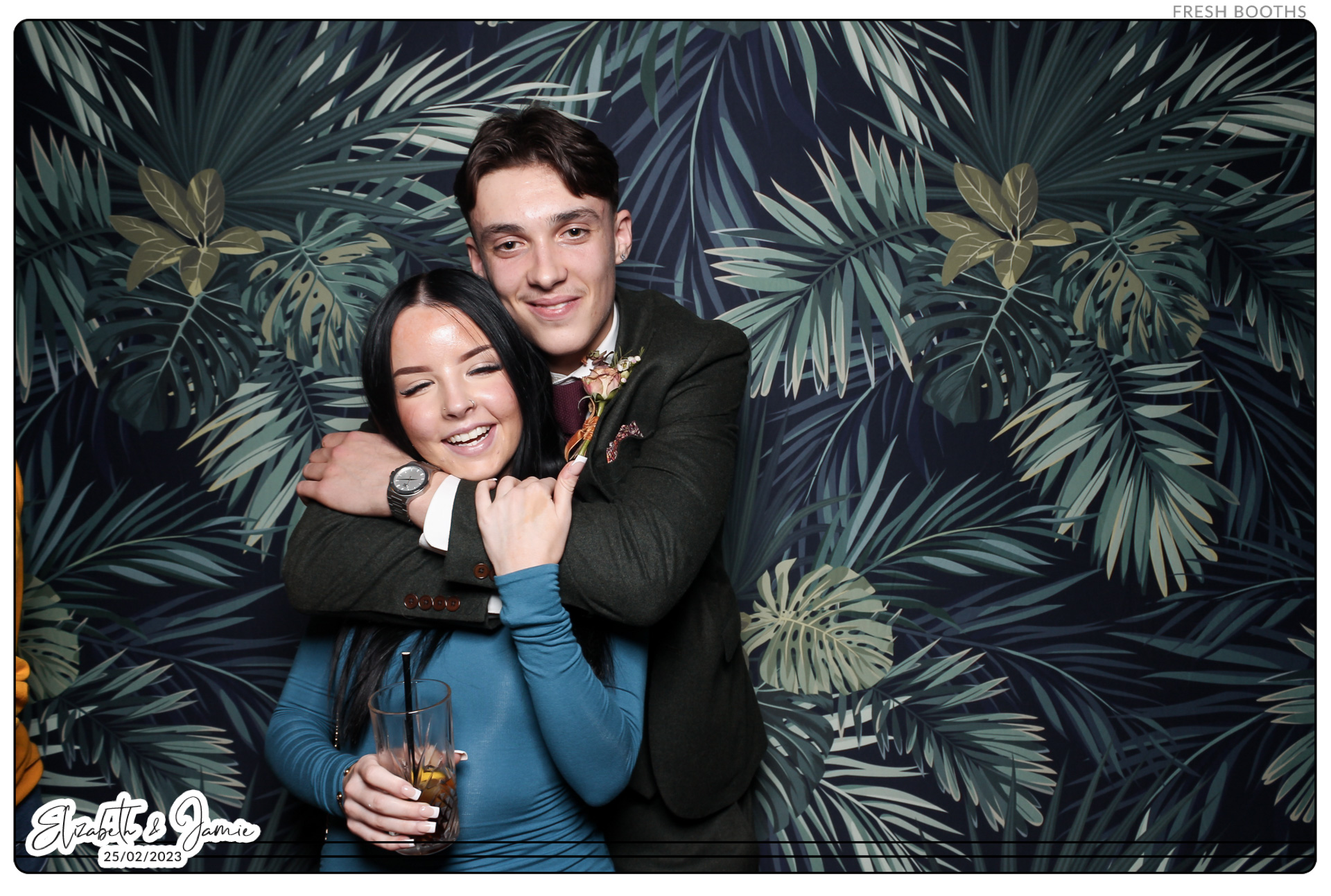 Elizabeth & Jamie - Classic Open Booth | View more photos from the event at gallery.freshbooths.com/u/FreshBooths/Elizabeth-Jamie-Classic-Open-Booth