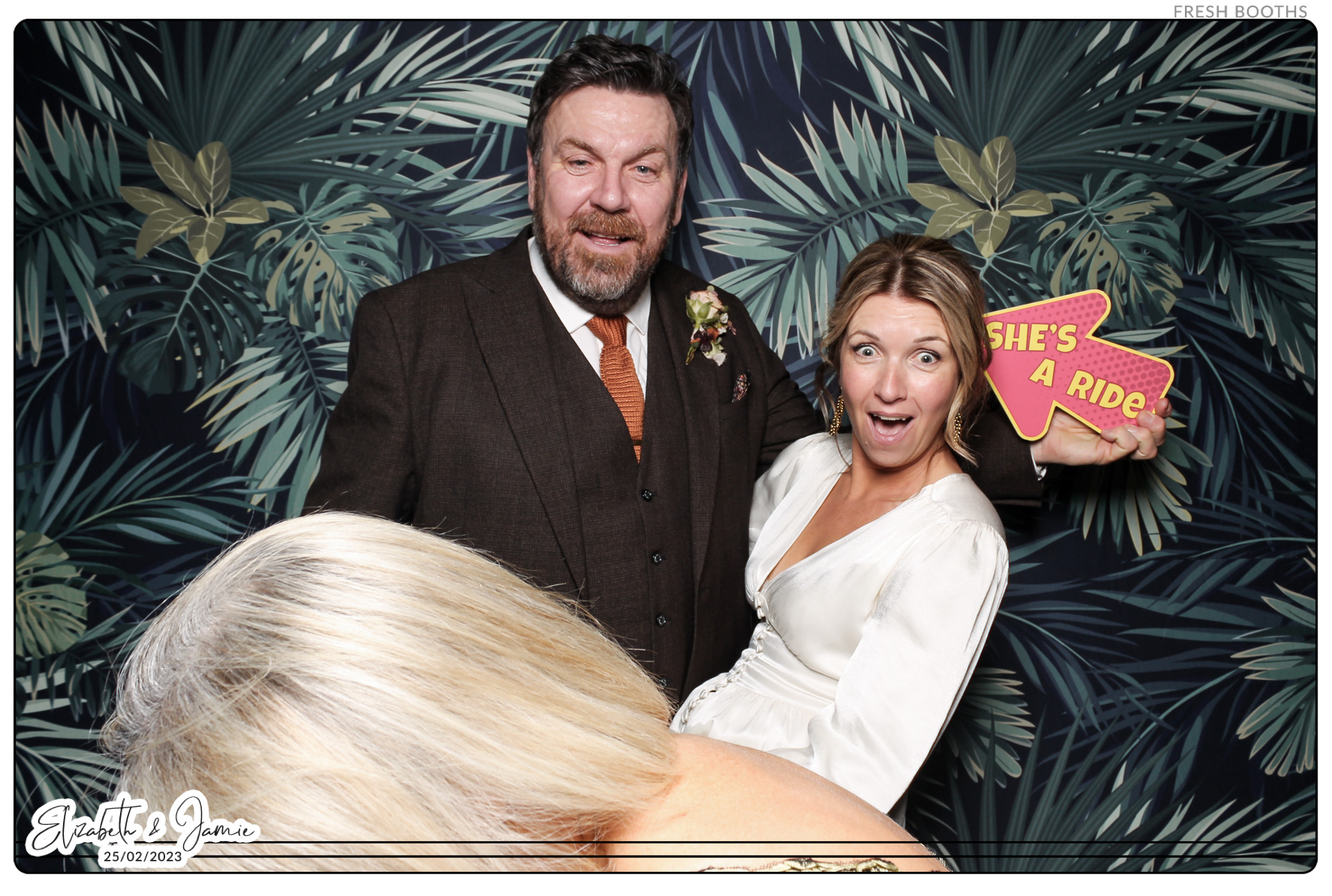 Elizabeth & Jamie - Classic Open Booth | View more photos from the event at gallery.freshbooths.com/u/FreshBooths/Elizabeth-Jamie-Classic-Open-Booth