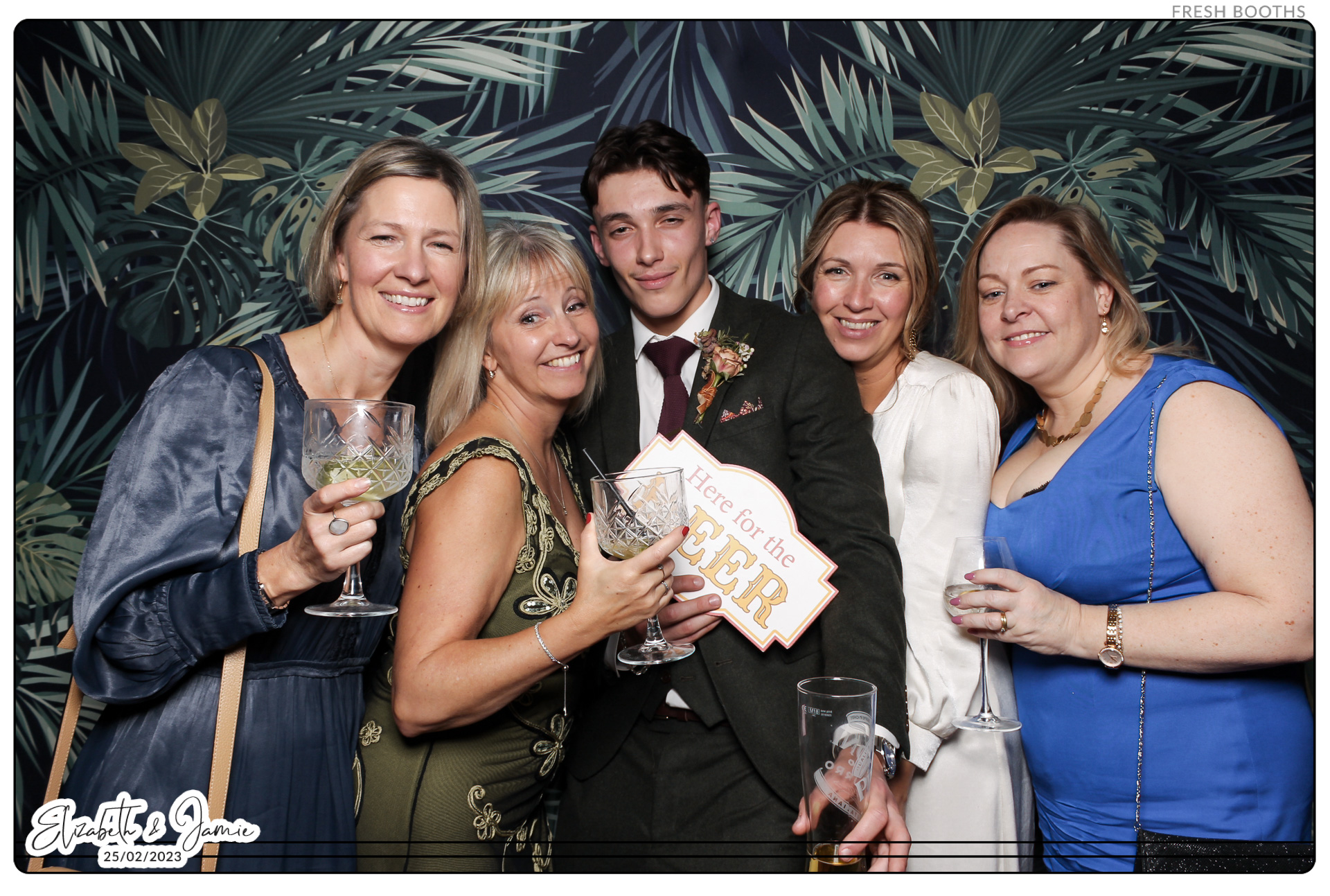 Elizabeth & Jamie - Classic Open Booth | View more photos from the event at gallery.freshbooths.com/u/FreshBooths/Elizabeth-Jamie-Classic-Open-Booth