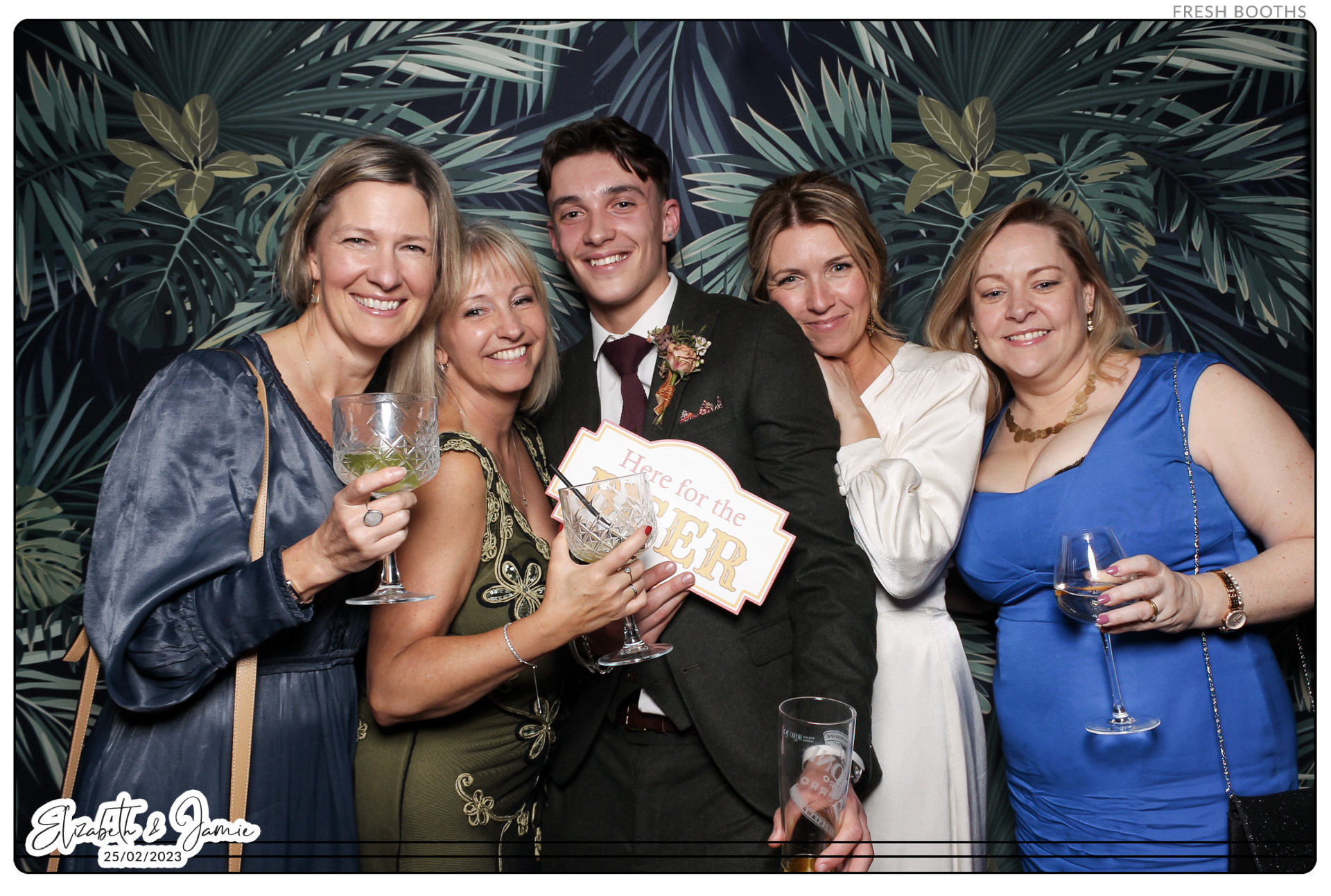 Elizabeth & Jamie - Classic Open Booth | View more photos from the event at gallery.freshbooths.com/u/FreshBooths/Elizabeth-Jamie-Classic-Open-Booth