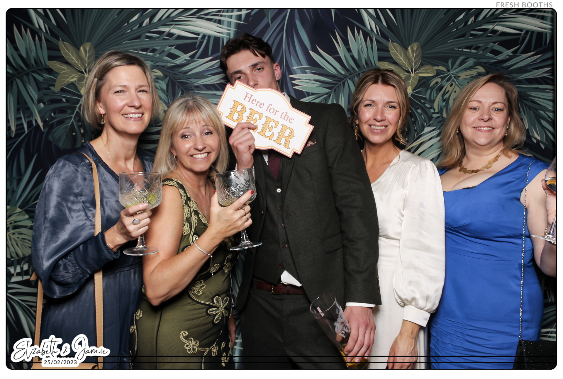 Elizabeth & Jamie - Classic Open Booth | View more photos from the event at gallery.freshbooths.com/u/FreshBooths/Elizabeth-Jamie-Classic-Open-Booth