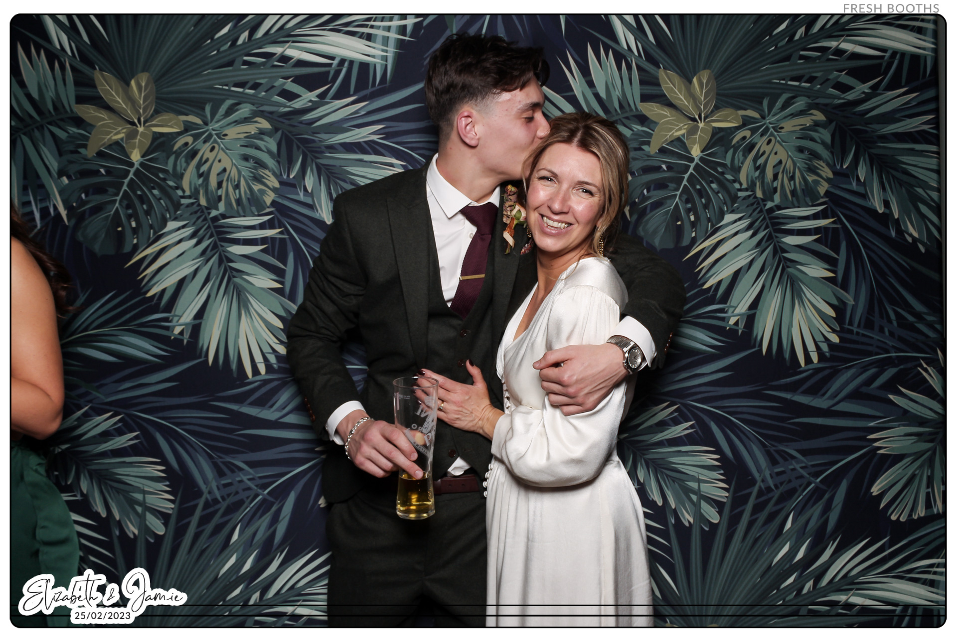 Elizabeth & Jamie - Classic Open Booth | View more photos from the event at gallery.freshbooths.com/u/FreshBooths/Elizabeth-Jamie-Classic-Open-Booth