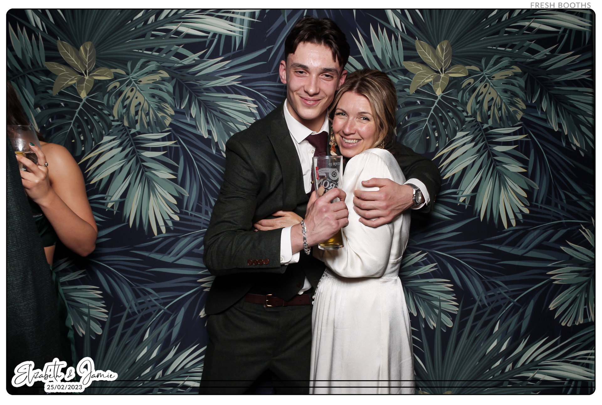 Elizabeth & Jamie - Classic Open Booth | View more photos from the event at gallery.freshbooths.com/u/FreshBooths/Elizabeth-Jamie-Classic-Open-Booth