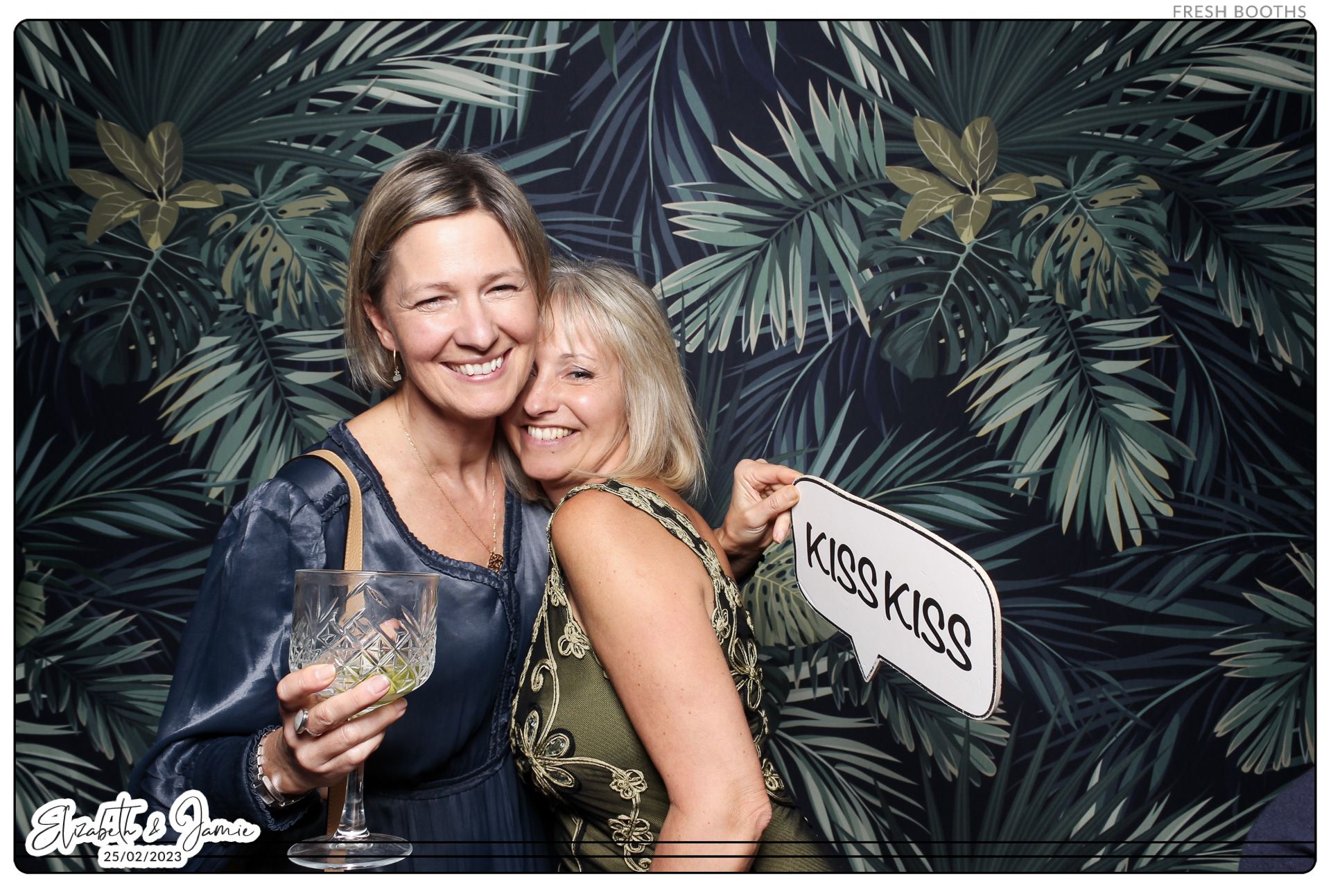 Elizabeth & Jamie - Classic Open Booth | View more photos from the event at gallery.freshbooths.com/u/FreshBooths/Elizabeth-Jamie-Classic-Open-Booth
