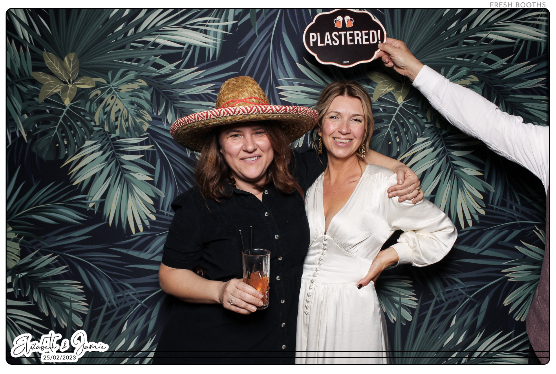 Elizabeth & Jamie - Classic Open Booth | View more photos from the event at gallery.freshbooths.com/u/FreshBooths/Elizabeth-Jamie-Classic-Open-Booth