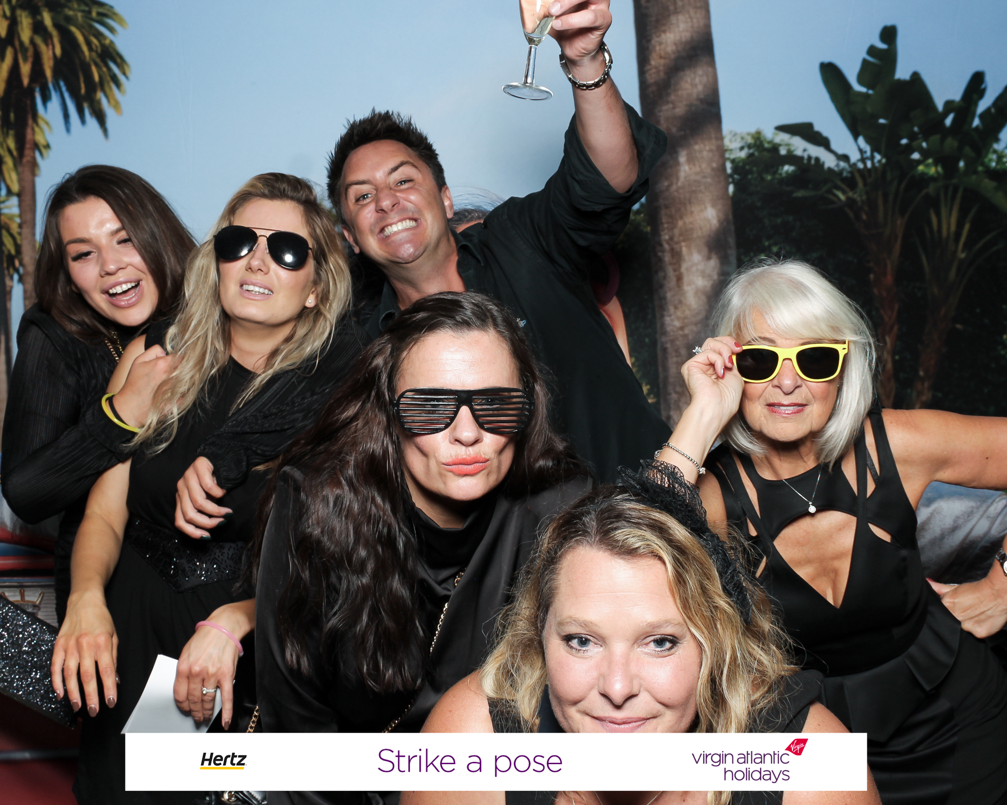 Hertz/Virgin Xmas | View more photos from the event at gallery.freshbooths.com/u/FreshBooths/HertzVirgin-Xmas