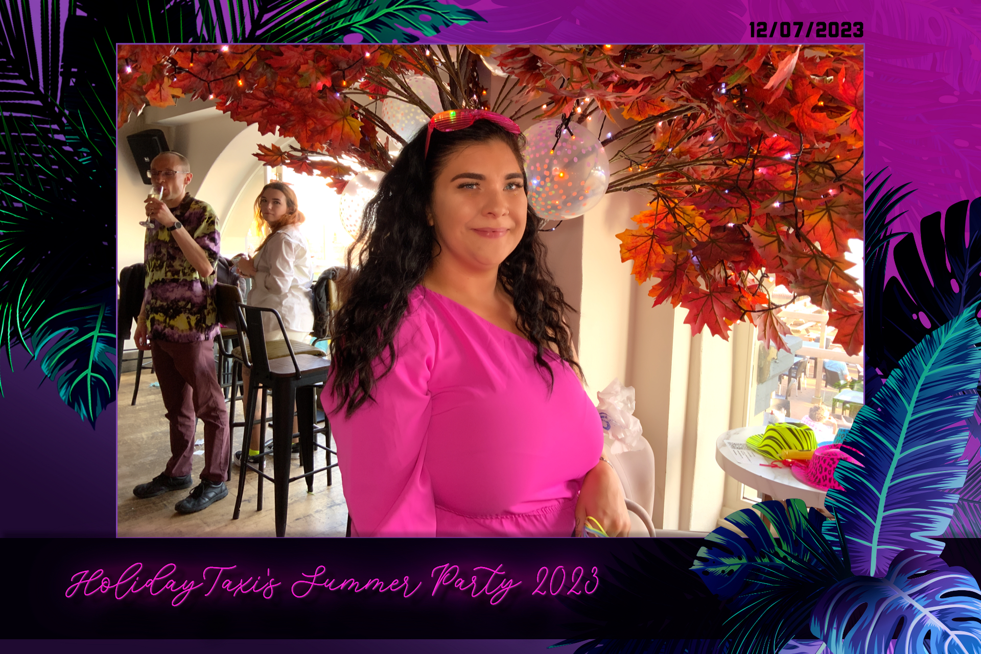 Holiday Taxi's Summer Party - Roaming Photos | View more photos from the event at gallery.freshbooths.com/u/FreshBooths/Holiday-Taxis-Summer-Party-Roaming-Photos