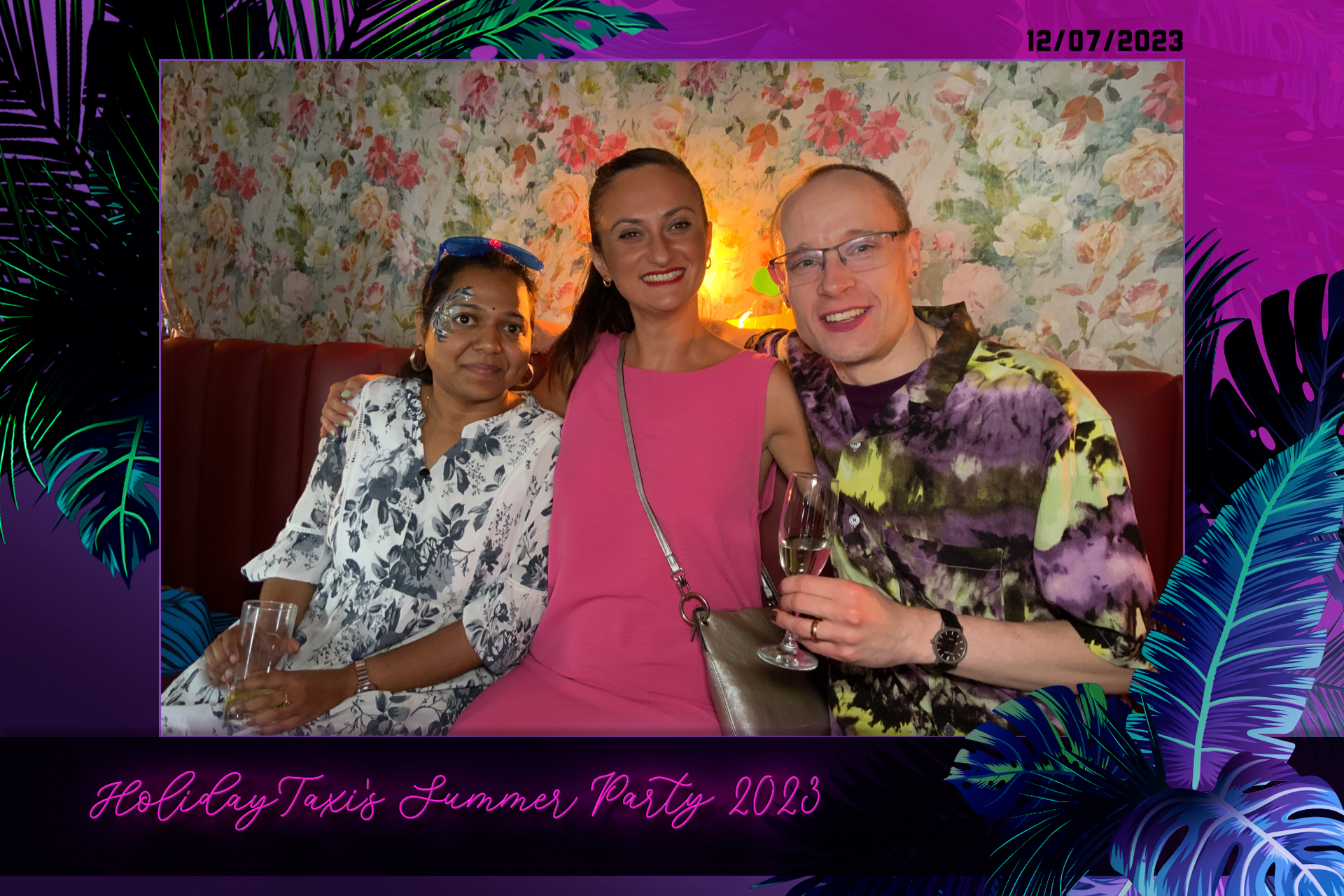 Holiday Taxi's Summer Party - Roaming Photos | View more photos from the event at gallery.freshbooths.com/u/FreshBooths/Holiday-Taxis-Summer-Party-Roaming-Photos