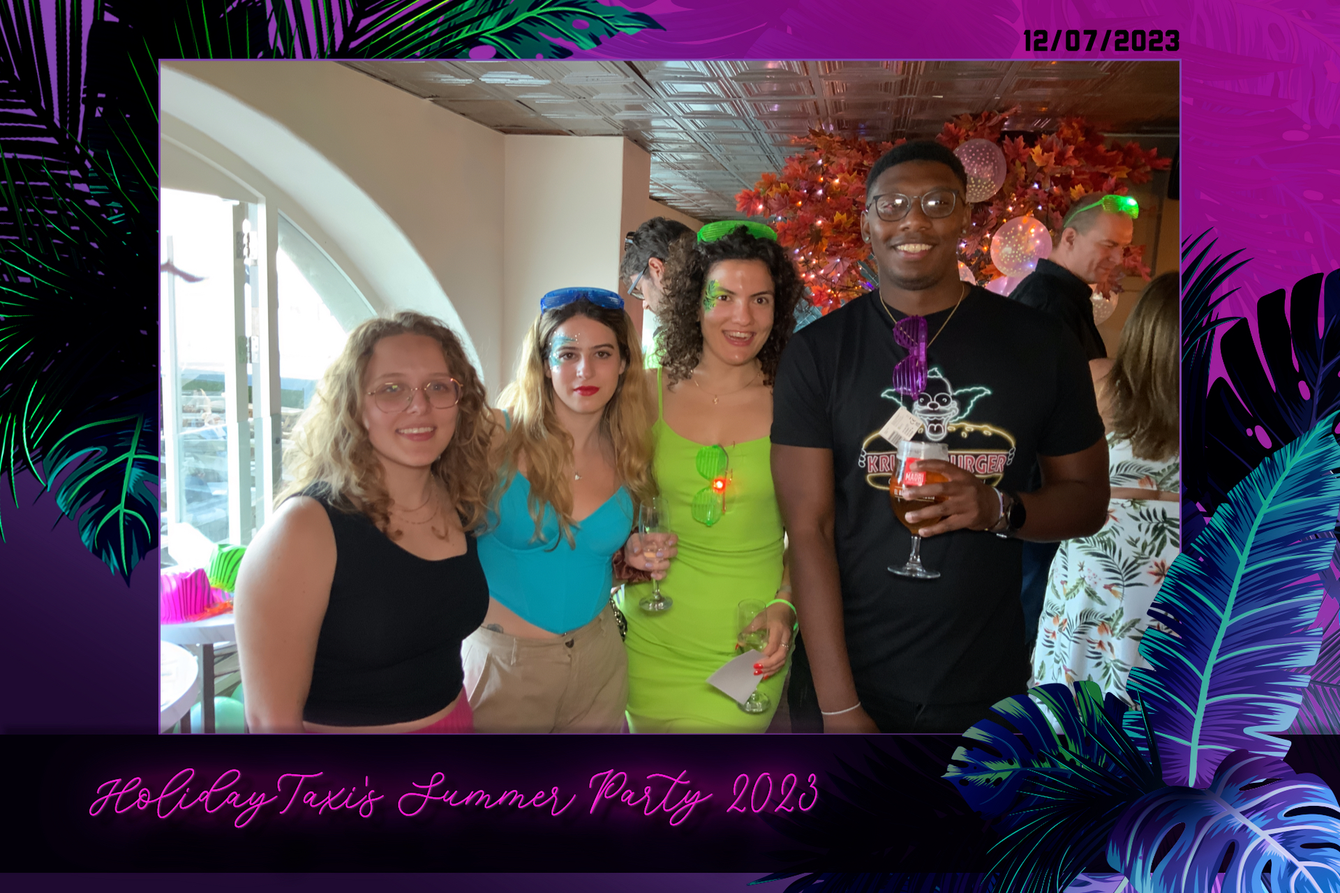 Holiday Taxi's Summer Party - Roaming Photos | View more photos from the event at gallery.freshbooths.com/u/FreshBooths/Holiday-Taxis-Summer-Party-Roaming-Photos