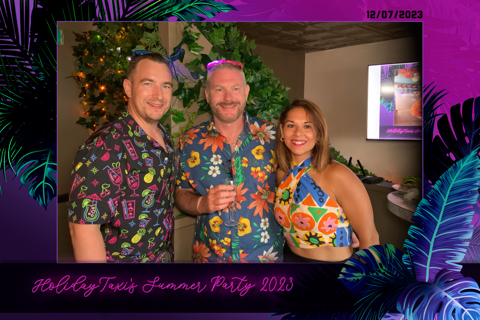 Holiday Taxi's Summer Party - Roaming Photos | View more photos from the event at gallery.freshbooths.com/u/FreshBooths/Holiday-Taxis-Summer-Party-Roaming-Photos