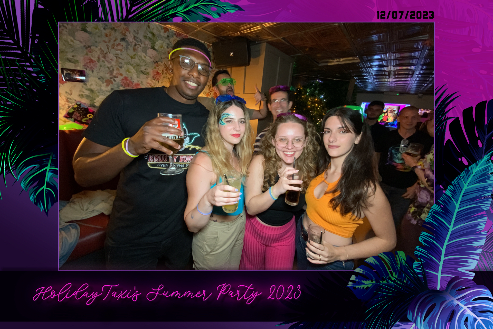 Holiday Taxi's Summer Party - Roaming Photos | View more photos from the event at gallery.freshbooths.com/u/FreshBooths/Holiday-Taxis-Summer-Party-Roaming-Photos