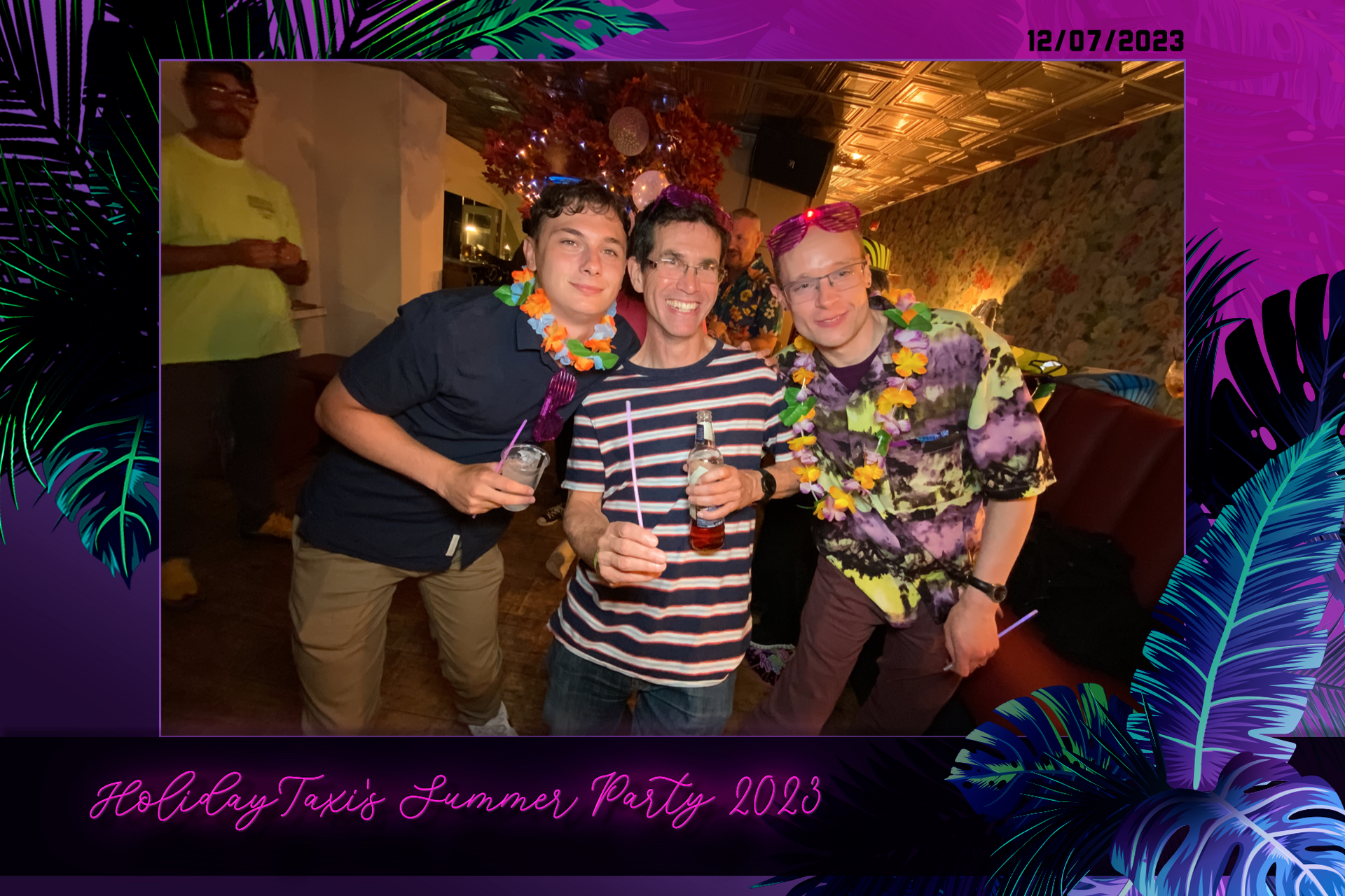 Holiday Taxi's Summer Party - Roaming Photos | View more photos from the event at gallery.freshbooths.com/u/FreshBooths/Holiday-Taxis-Summer-Party-Roaming-Photos