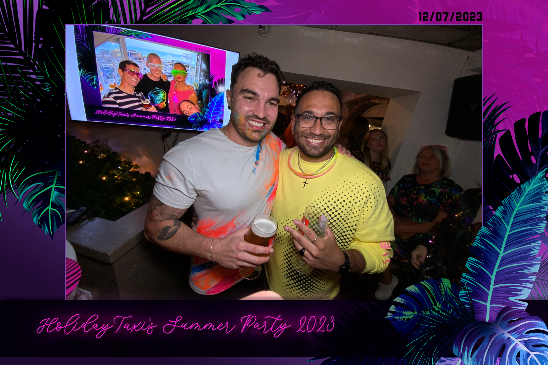 Holiday Taxi's Summer Party - Roaming Photos | View more photos from the event at gallery.freshbooths.com/u/FreshBooths/Holiday-Taxis-Summer-Party-Roaming-Photos