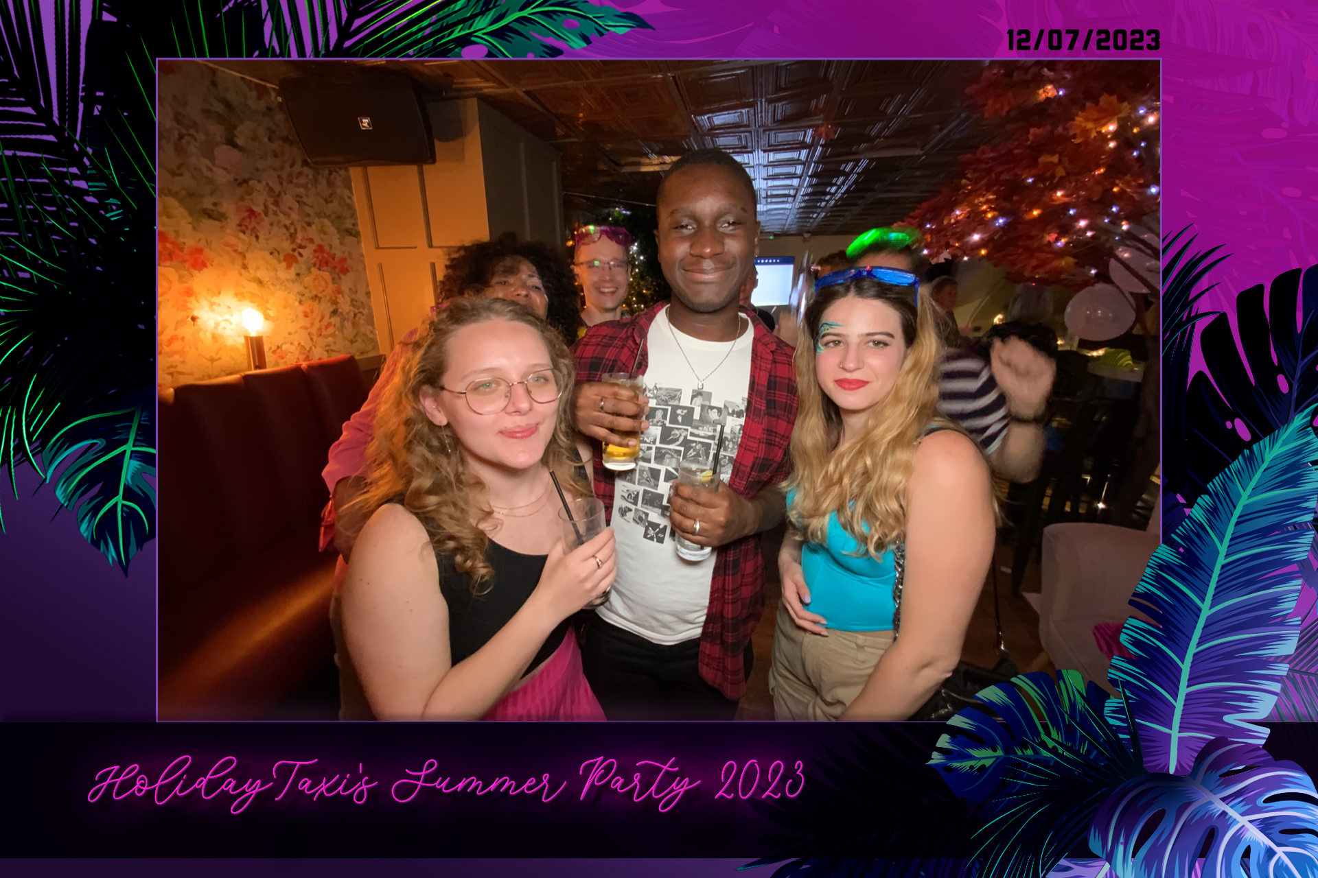 Holiday Taxi's Summer Party - Roaming Photos | View more photos from the event at gallery.freshbooths.com/u/FreshBooths/Holiday-Taxis-Summer-Party-Roaming-Photos