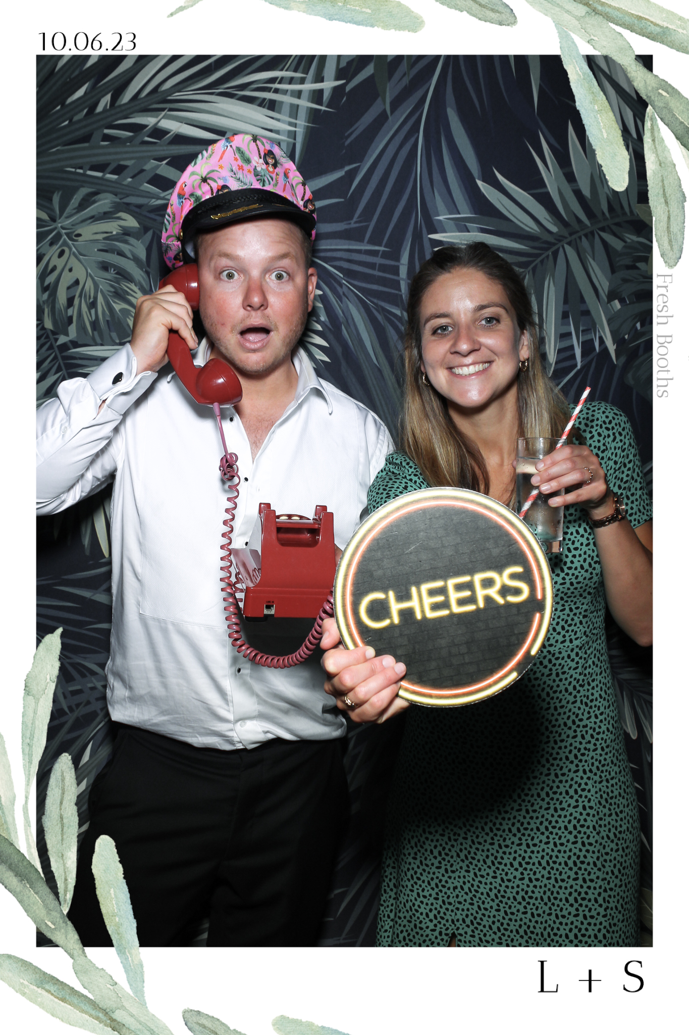 Lucy & Seb - Selfie Mirror | View more photos from the event at gallery.freshbooths.com/u/FreshBooths/Lucy-Seb-Selfie-Mirror