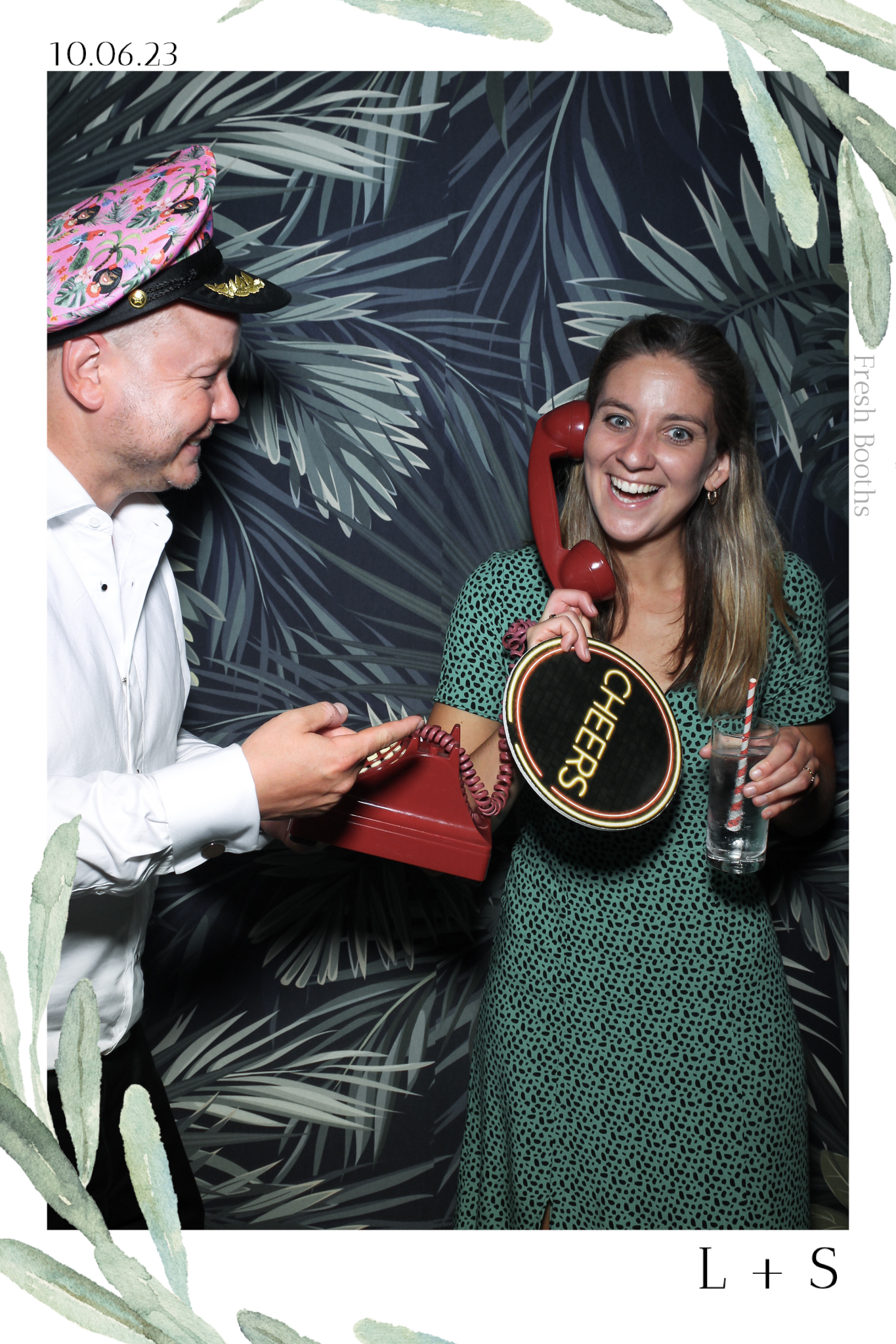 Lucy & Seb - Selfie Mirror | View more photos from the event at gallery.freshbooths.com/u/FreshBooths/Lucy-Seb-Selfie-Mirror