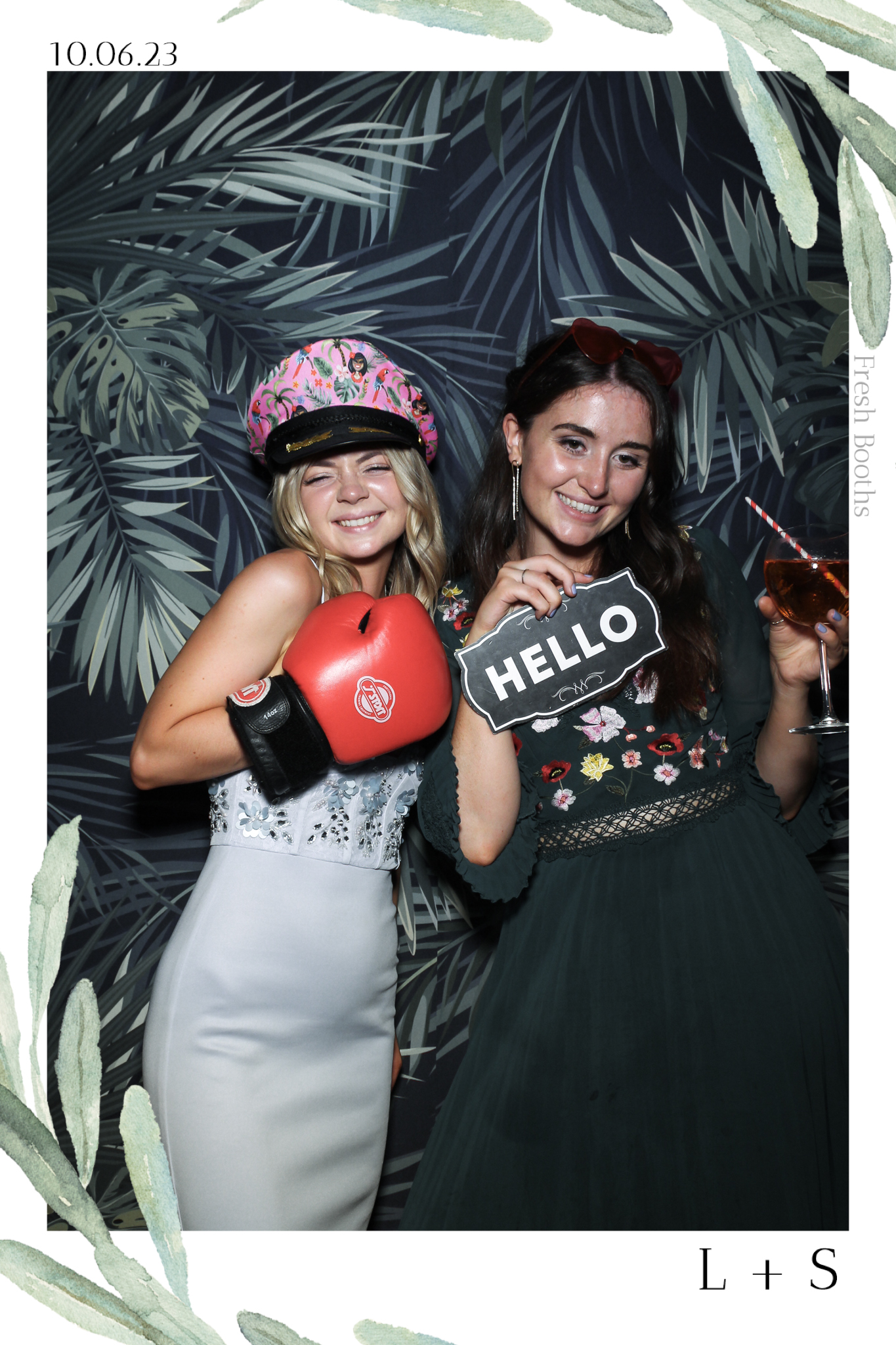 Lucy & Seb - Selfie Mirror | View more photos from the event at gallery.freshbooths.com/u/FreshBooths/Lucy-Seb-Selfie-Mirror