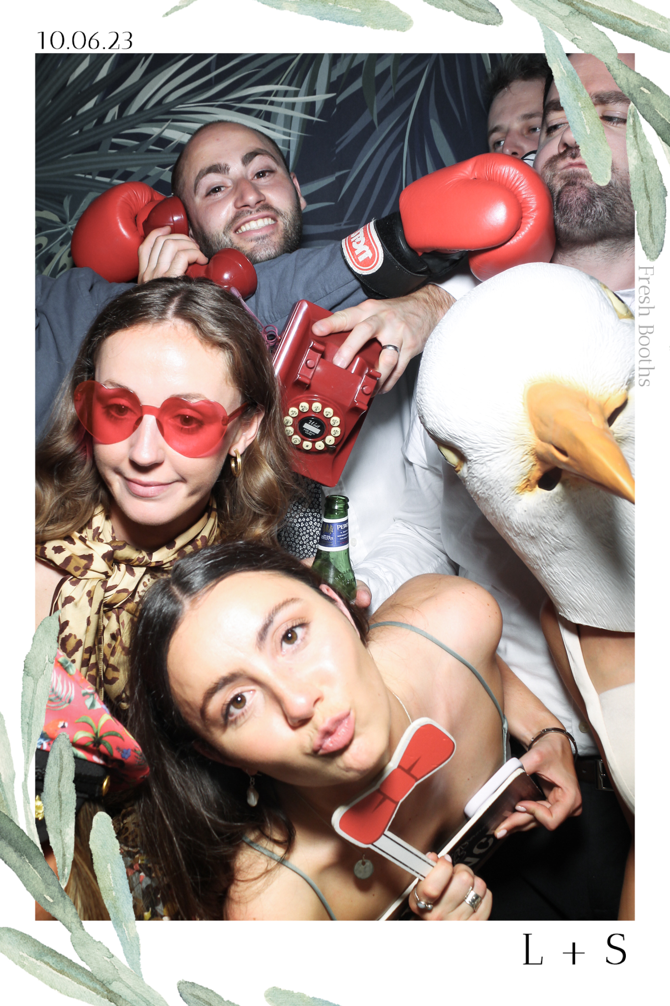 Lucy & Seb - Selfie Mirror | View more photos from the event at gallery.freshbooths.com/u/FreshBooths/Lucy-Seb-Selfie-Mirror