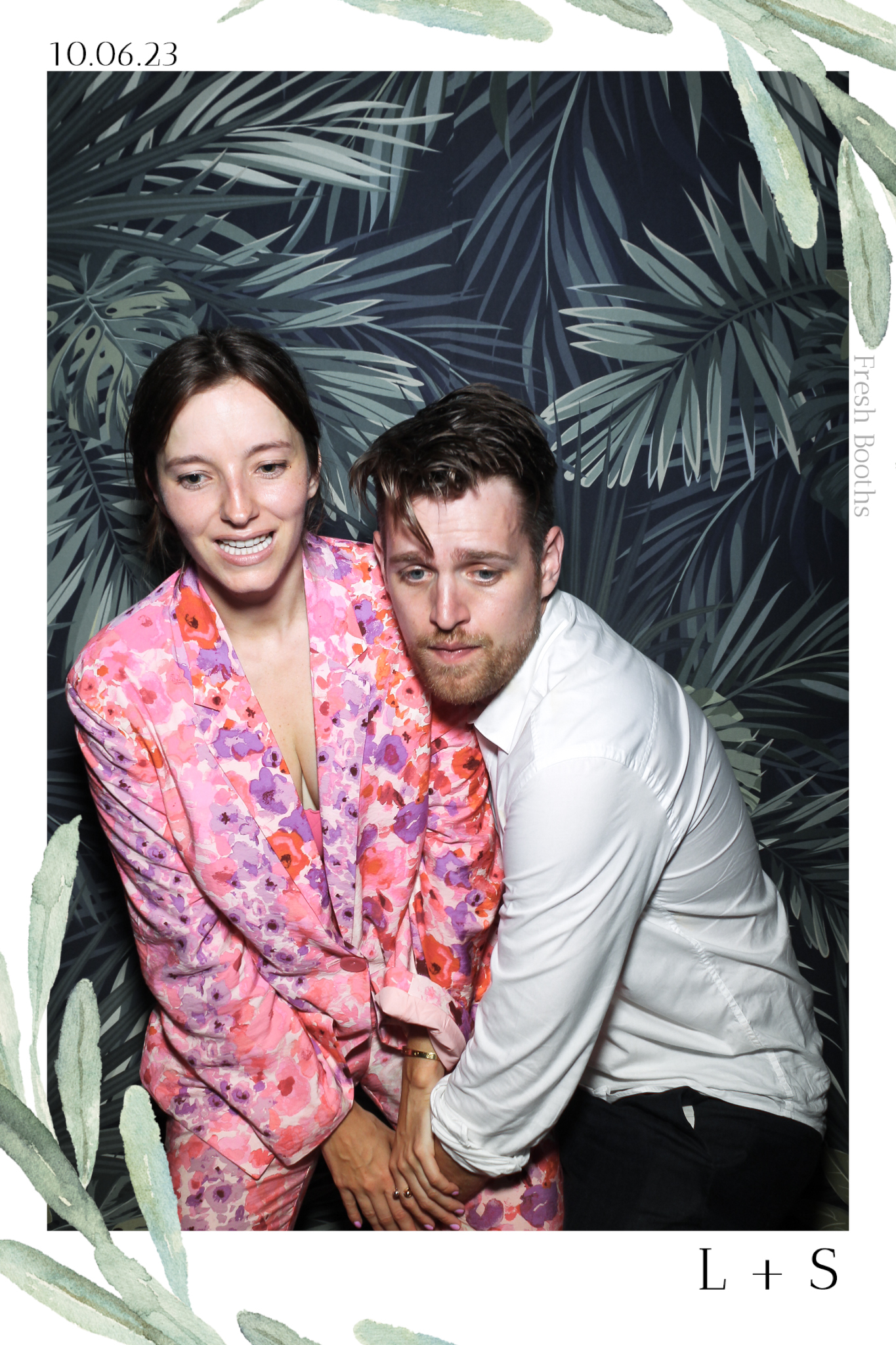 Lucy & Seb - Selfie Mirror | View more photos from the event at gallery.freshbooths.com/u/FreshBooths/Lucy-Seb-Selfie-Mirror