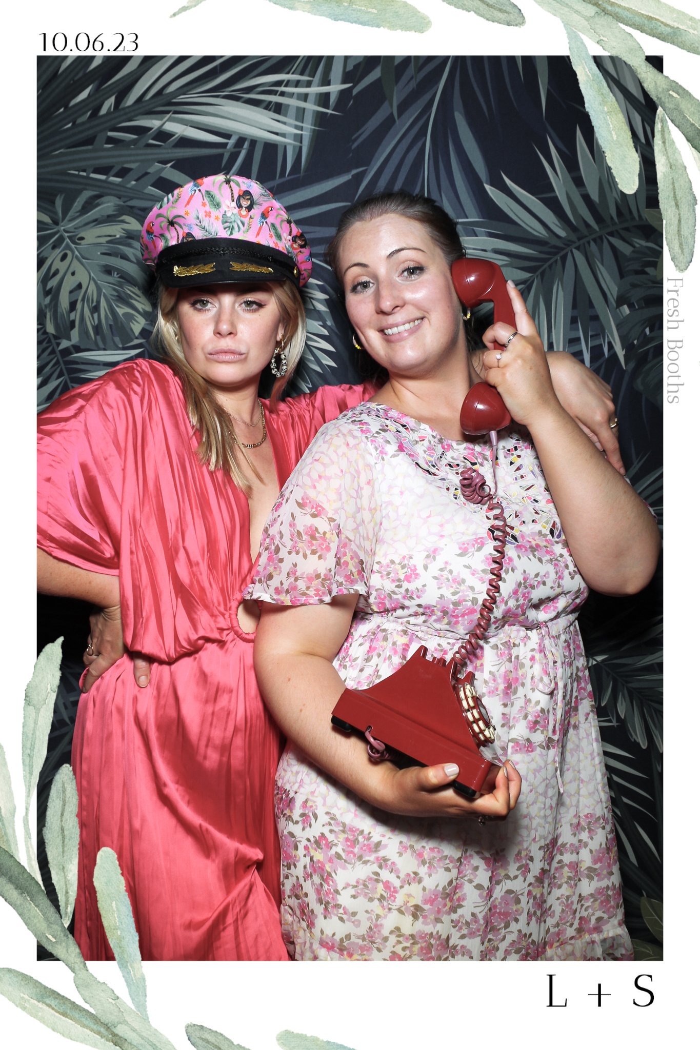Lucy & Seb - Selfie Mirror | View more photos from the event at gallery.freshbooths.com/u/FreshBooths/Lucy-Seb-Selfie-Mirror
