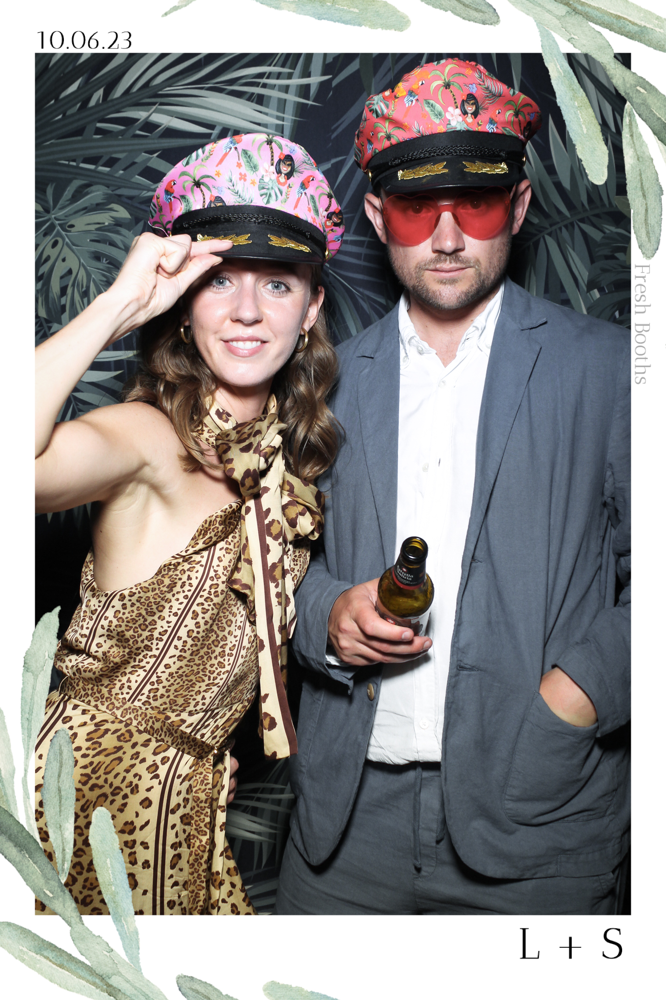 Lucy & Seb - Selfie Mirror | View more photos from the event at gallery.freshbooths.com/u/FreshBooths/Lucy-Seb-Selfie-Mirror