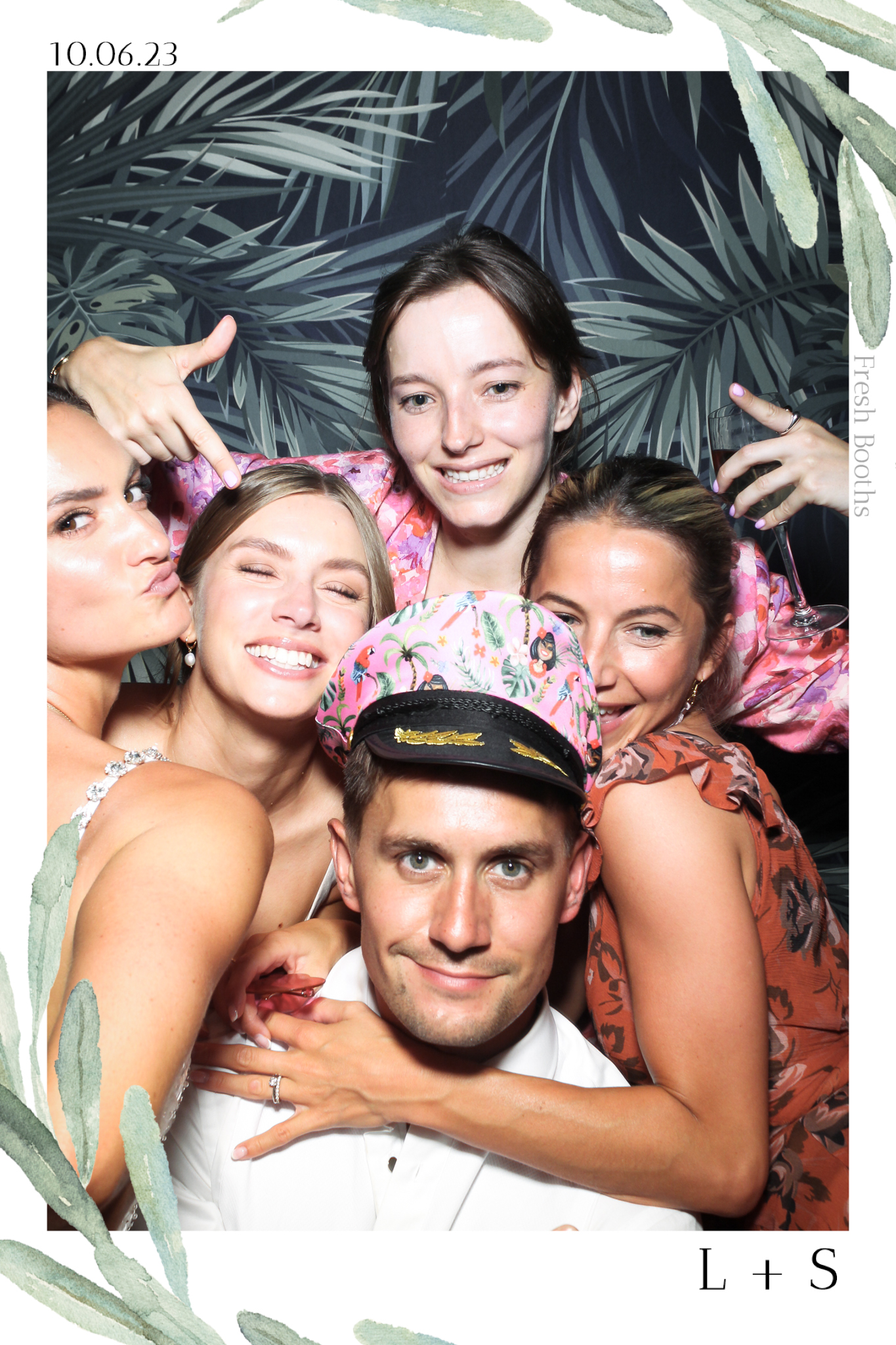 Lucy & Seb - Selfie Mirror | View more photos from the event at gallery.freshbooths.com/u/FreshBooths/Lucy-Seb-Selfie-Mirror
