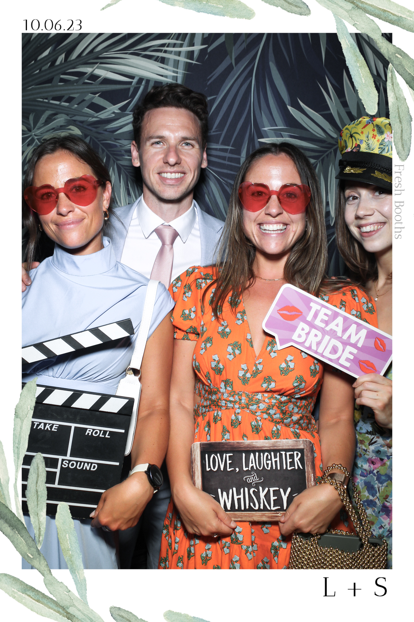 Lucy & Seb - Selfie Mirror | View more photos from the event at gallery.freshbooths.com/u/FreshBooths/Lucy-Seb-Selfie-Mirror