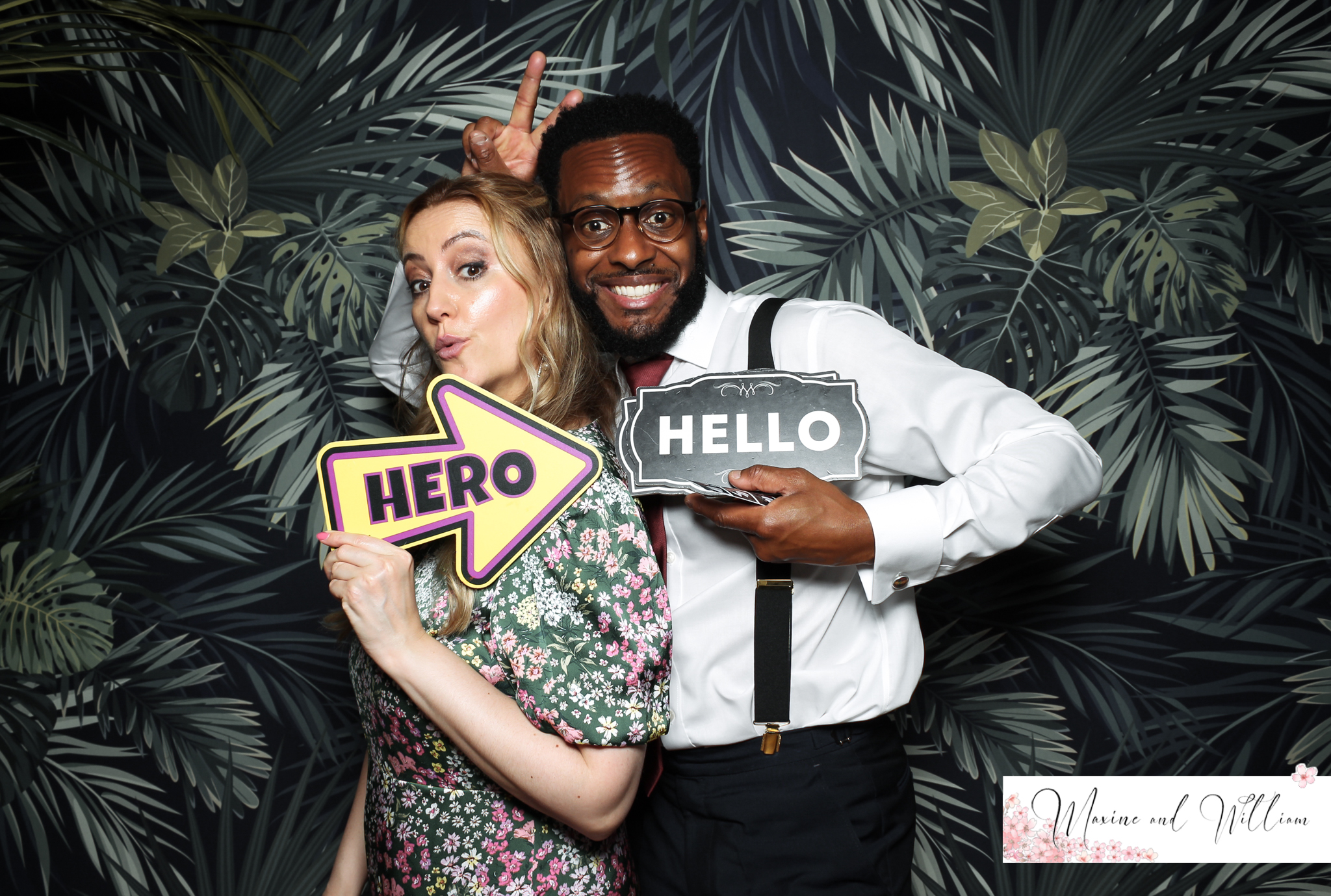Maxine & Will - Classic Open Booth | View more photos from the event at gallery.freshbooths.com/u/FreshBooths/Maxine-Will-Classic-Open-Booth