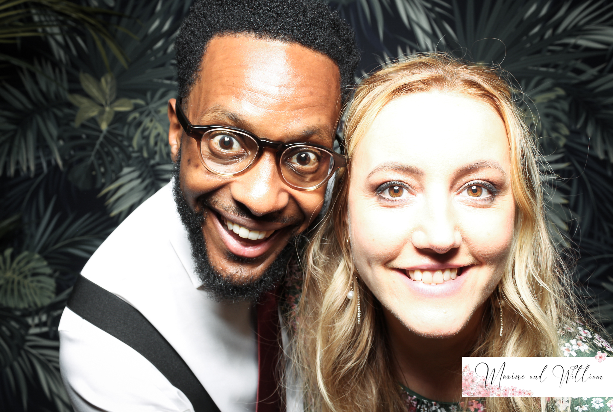 Maxine & Will - Classic Open Booth | View more photos from the event at gallery.freshbooths.com/u/FreshBooths/Maxine-Will-Classic-Open-Booth