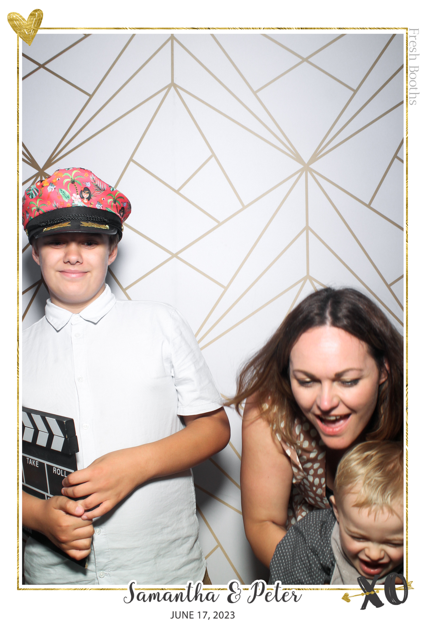 Peter & Sam - Selfie Mirror | View more photos from the event at gallery.freshbooths.com/u/FreshBooths/Peter-Sam-Selfie-Mirror