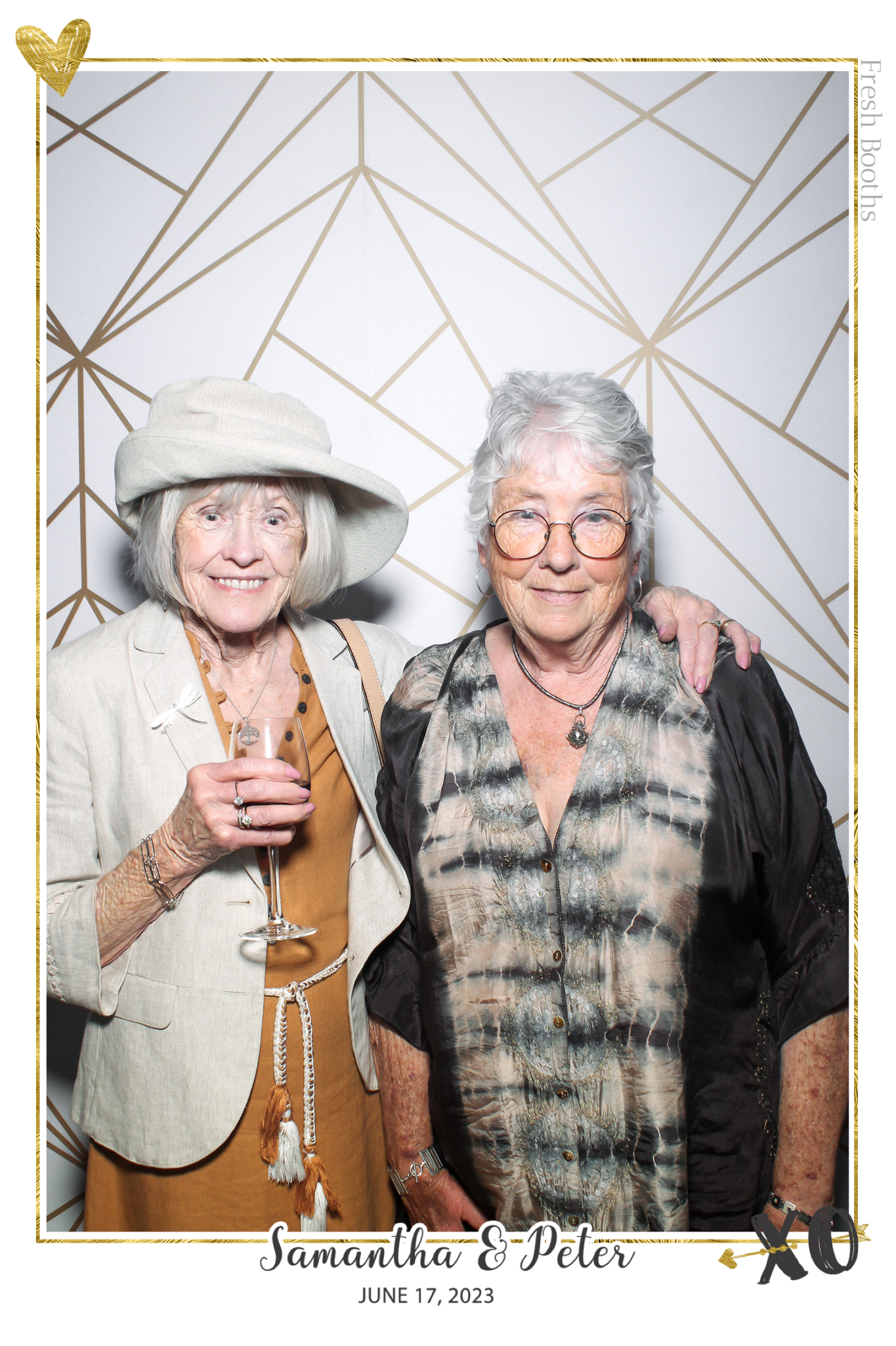 Peter & Sam - Selfie Mirror | View more photos from the event at gallery.freshbooths.com/u/FreshBooths/Peter-Sam-Selfie-Mirror