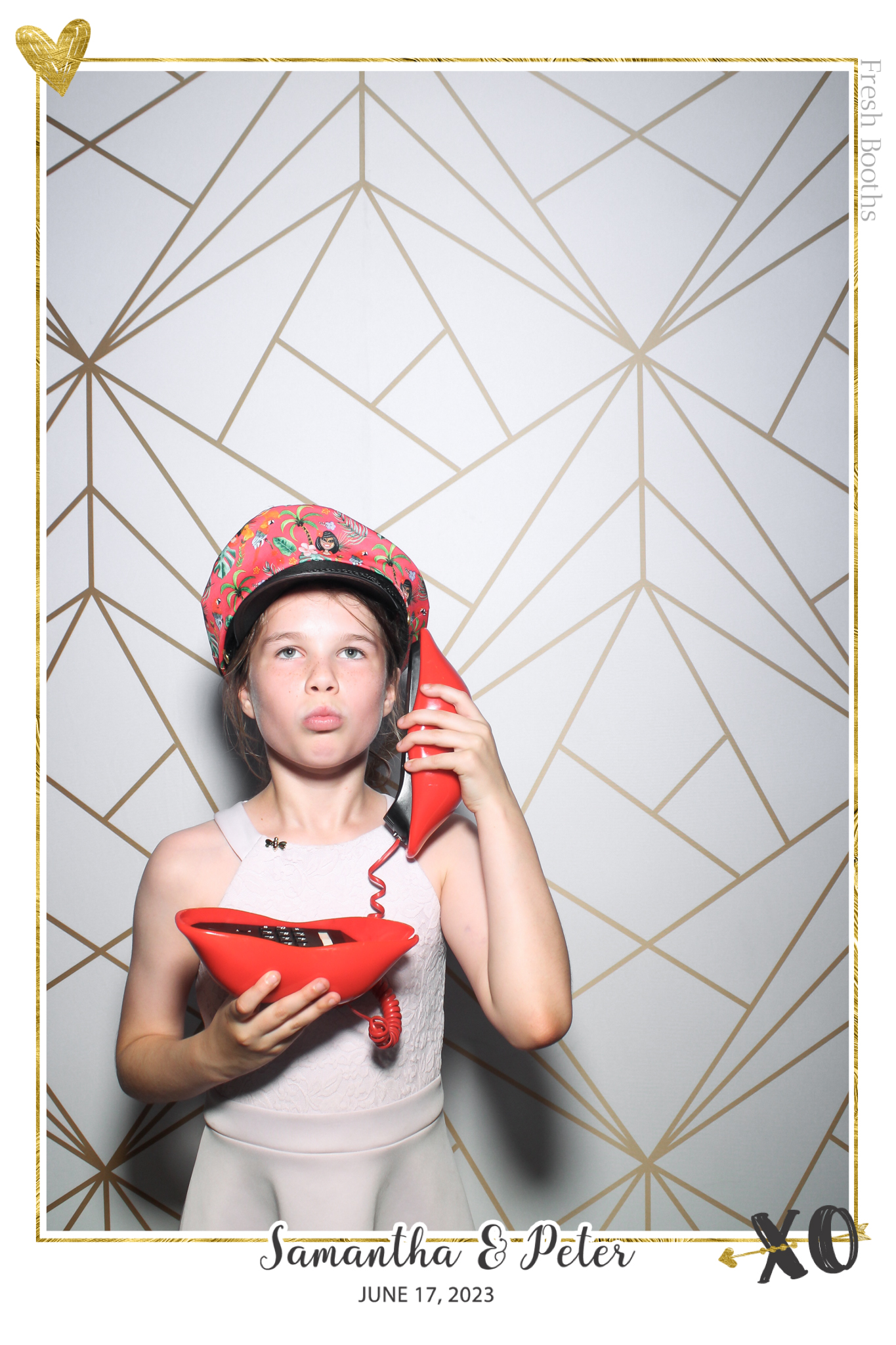 Peter & Sam - Selfie Mirror | View more photos from the event at gallery.freshbooths.com/u/FreshBooths/Peter-Sam-Selfie-Mirror