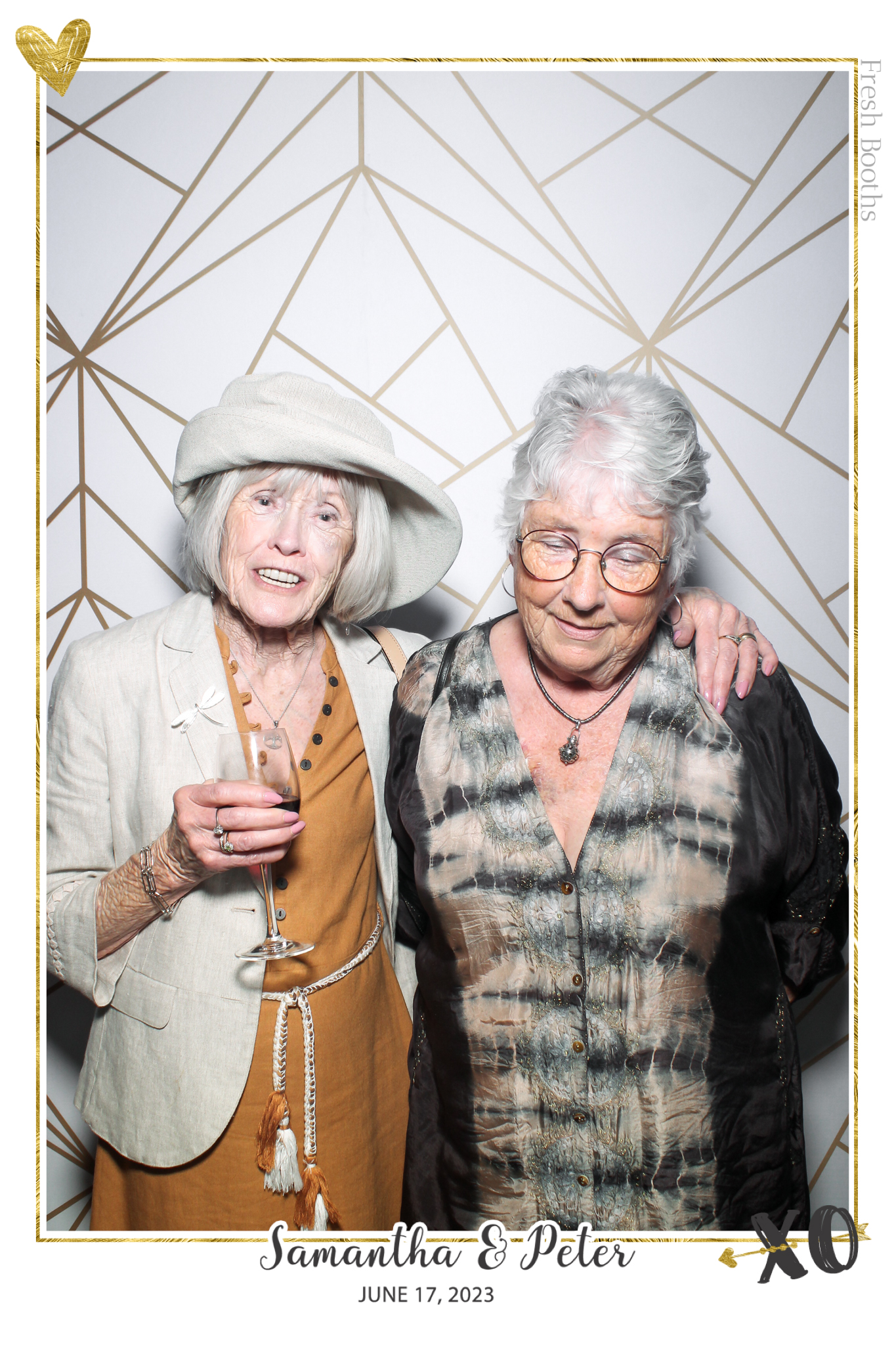 Peter & Sam - Selfie Mirror | View more photos from the event at gallery.freshbooths.com/u/FreshBooths/Peter-Sam-Selfie-Mirror
