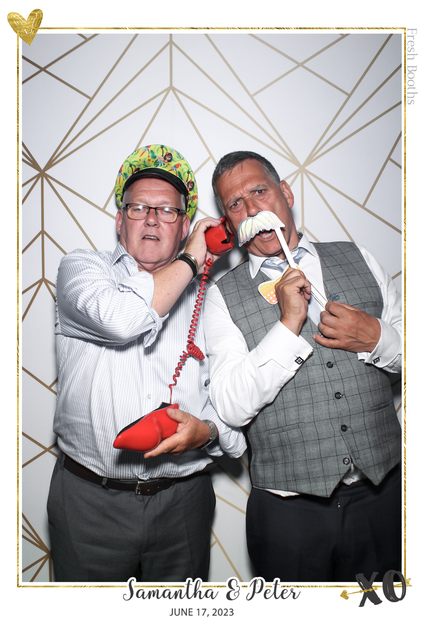 Peter & Sam - Selfie Mirror | View more photos from the event at gallery.freshbooths.com/u/FreshBooths/Peter-Sam-Selfie-Mirror