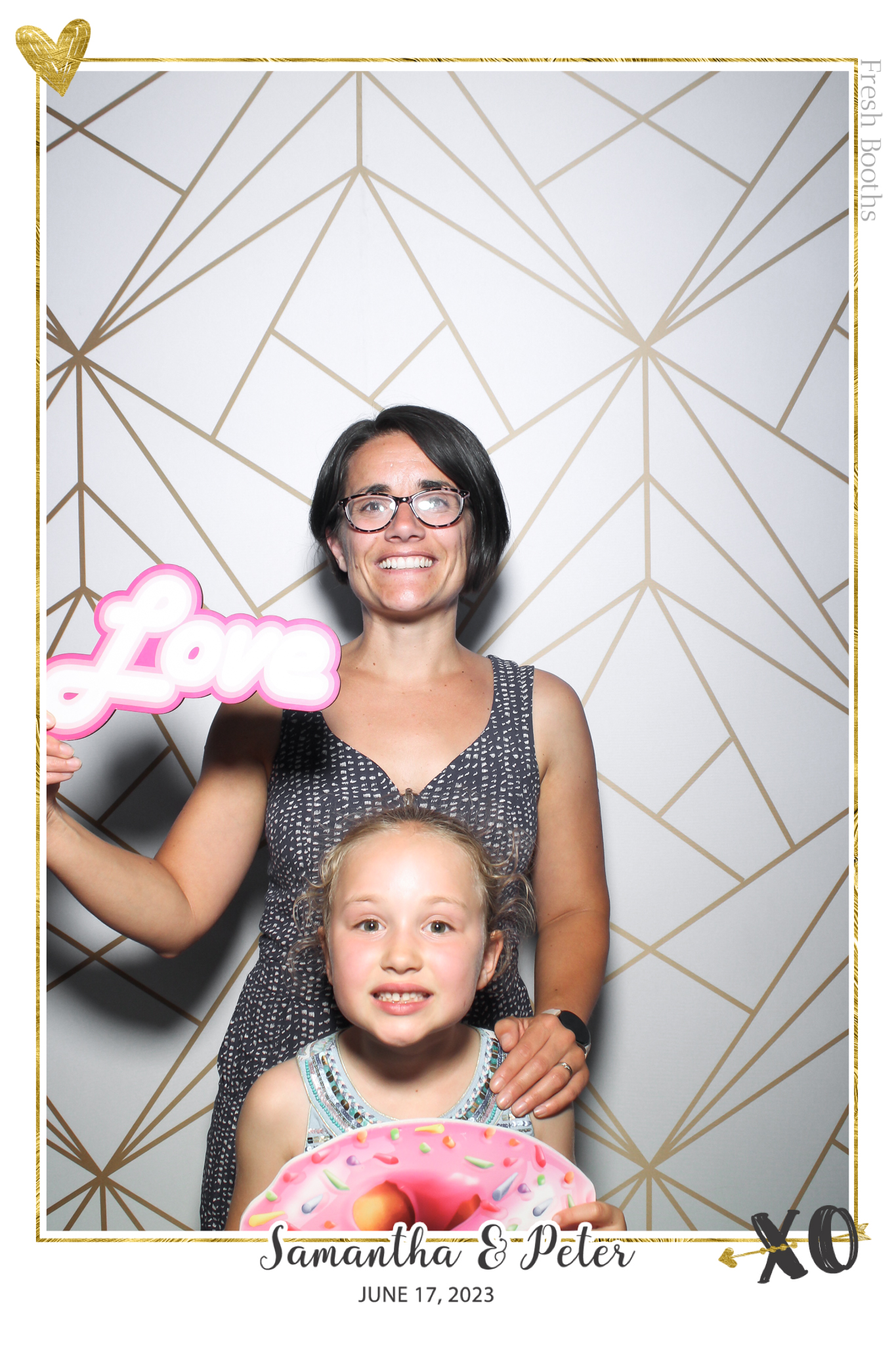 Peter & Sam - Selfie Mirror | View more photos from the event at gallery.freshbooths.com/u/FreshBooths/Peter-Sam-Selfie-Mirror