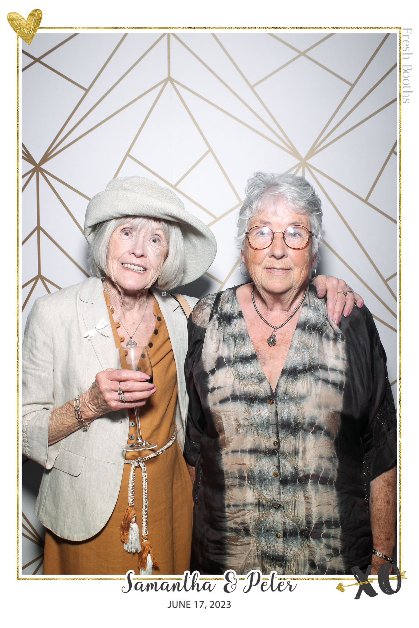 Peter & Sam - Selfie Mirror | View more photos from the event at gallery.freshbooths.com/u/FreshBooths/Peter-Sam-Selfie-Mirror