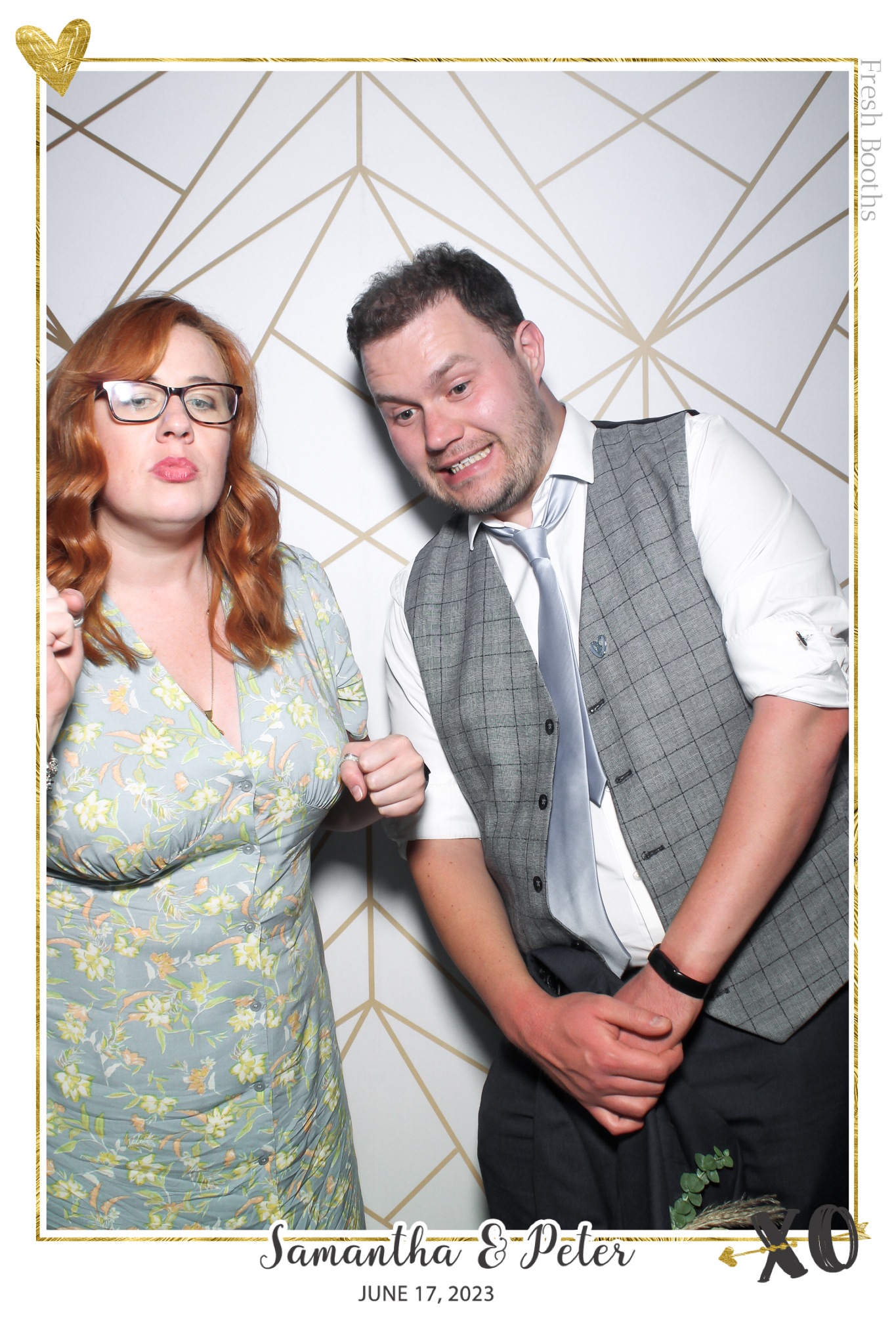 Peter & Sam - Selfie Mirror | View more photos from the event at gallery.freshbooths.com/u/FreshBooths/Peter-Sam-Selfie-Mirror