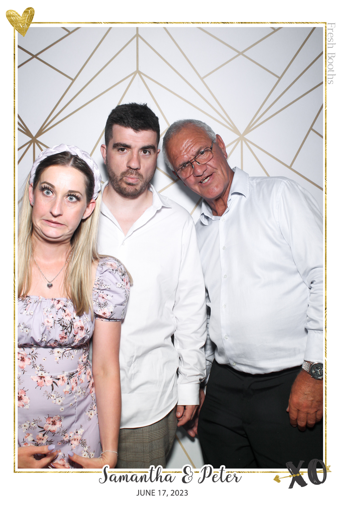 Peter & Sam - Selfie Mirror | View more photos from the event at gallery.freshbooths.com/u/FreshBooths/Peter-Sam-Selfie-Mirror