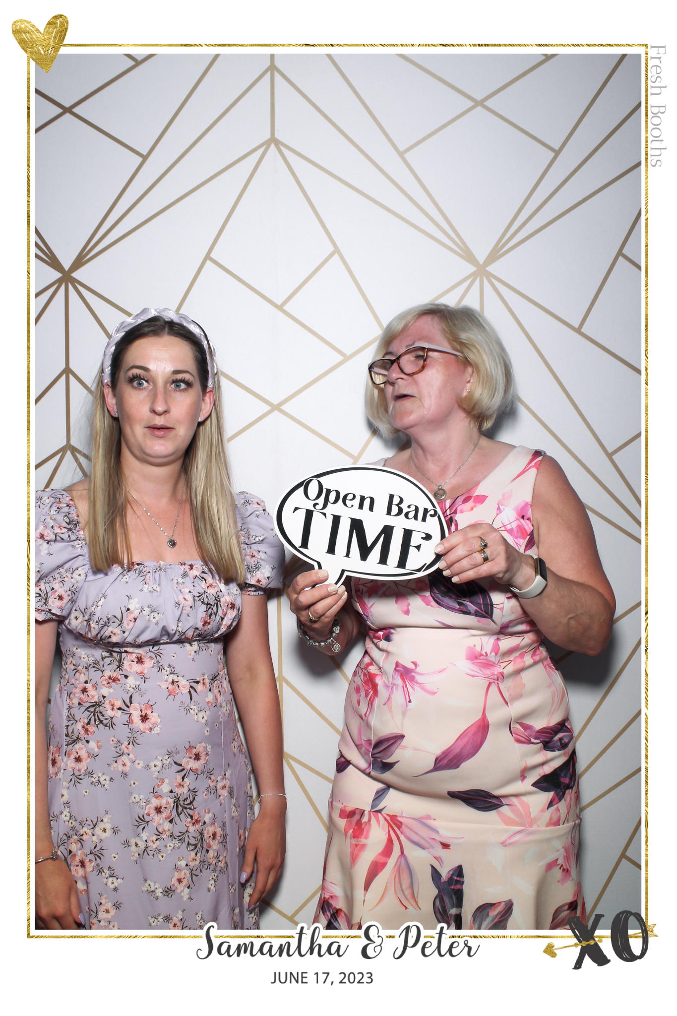 Peter & Sam - Selfie Mirror | View more photos from the event at gallery.freshbooths.com/u/FreshBooths/Peter-Sam-Selfie-Mirror