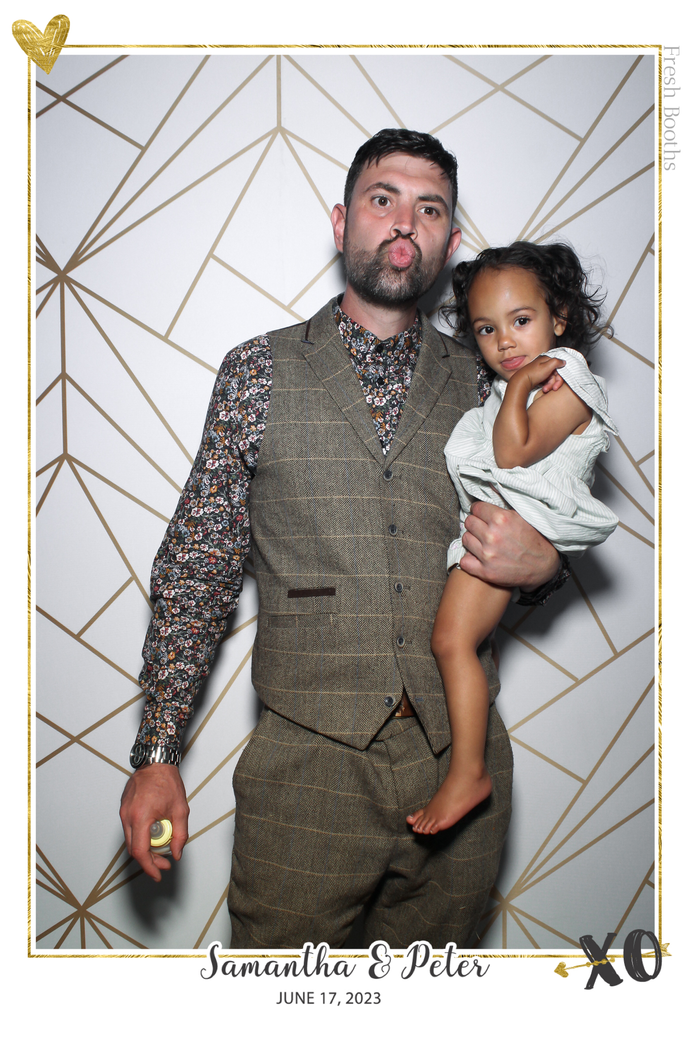 Peter & Sam - Selfie Mirror | View more photos from the event at gallery.freshbooths.com/u/FreshBooths/Peter-Sam-Selfie-Mirror
