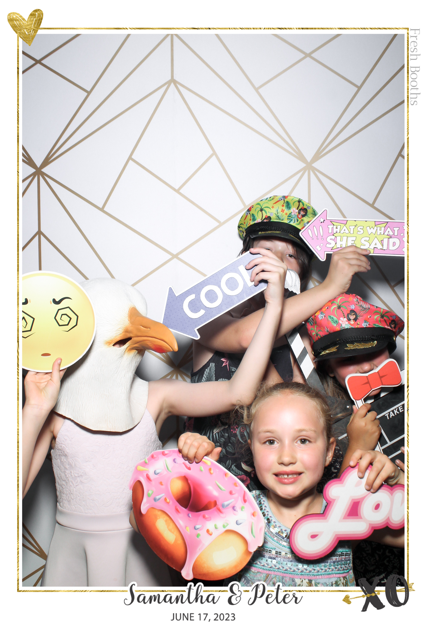 Peter & Sam - Selfie Mirror | View more photos from the event at gallery.freshbooths.com/u/FreshBooths/Peter-Sam-Selfie-Mirror