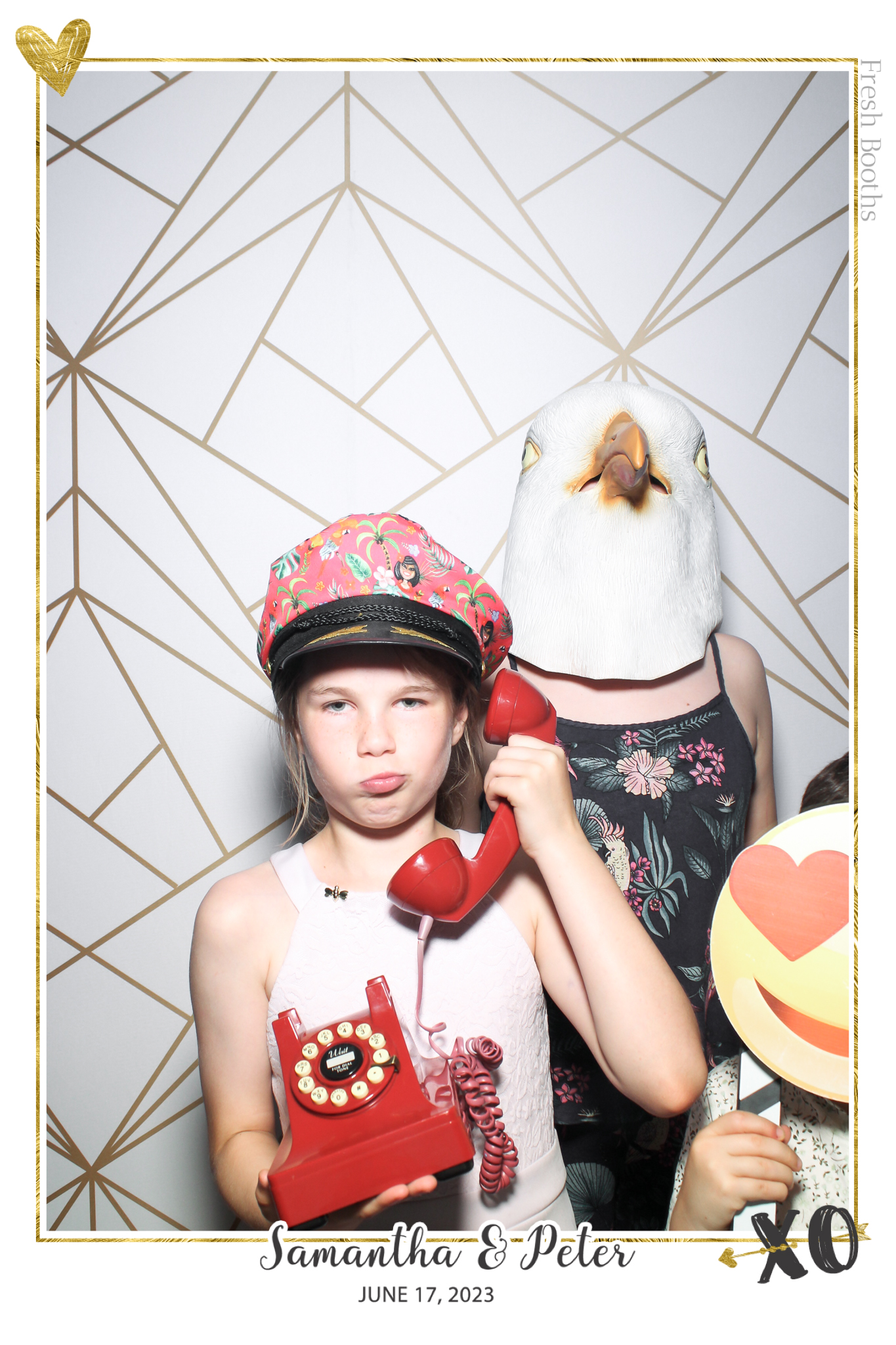 Peter & Sam - Selfie Mirror | View more photos from the event at gallery.freshbooths.com/u/FreshBooths/Peter-Sam-Selfie-Mirror