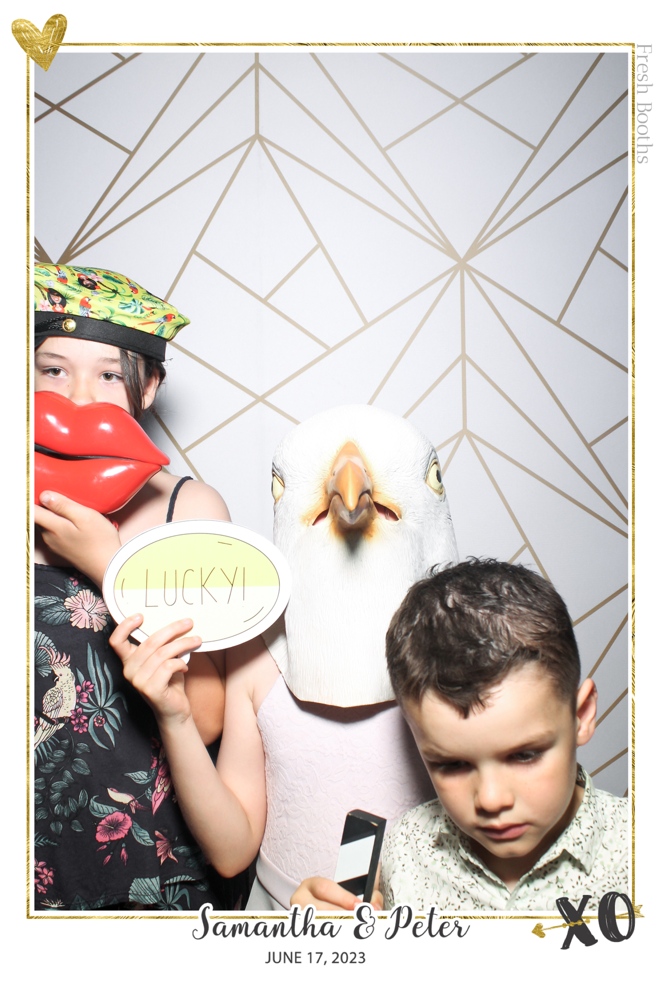 Peter & Sam - Selfie Mirror | View more photos from the event at gallery.freshbooths.com/u/FreshBooths/Peter-Sam-Selfie-Mirror