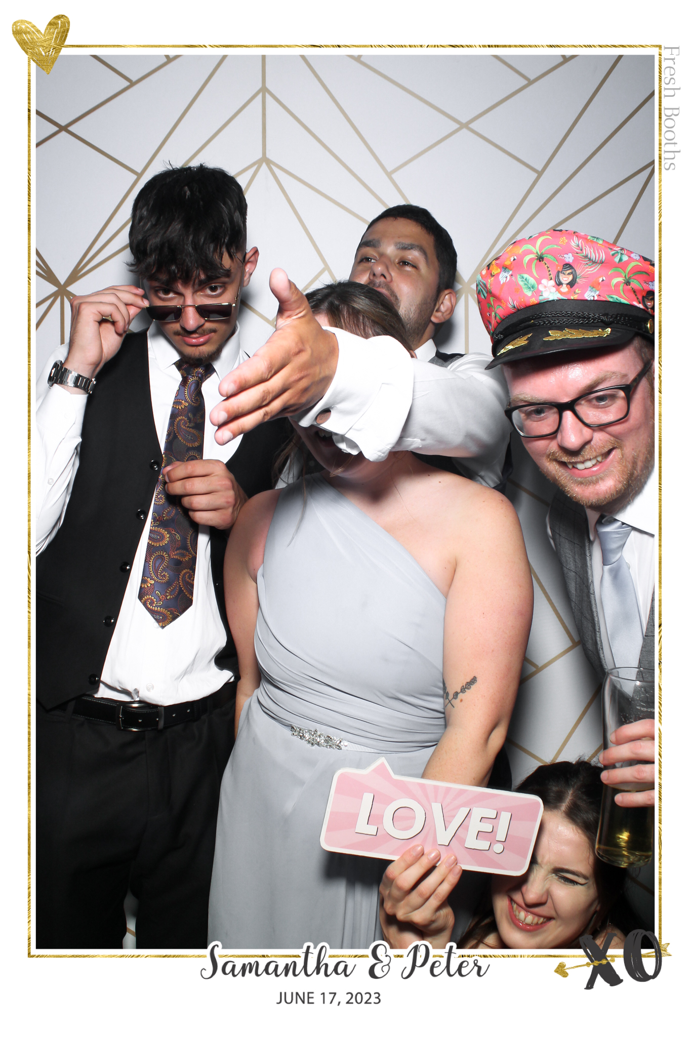 Peter & Sam - Selfie Mirror | View more photos from the event at gallery.freshbooths.com/u/FreshBooths/Peter-Sam-Selfie-Mirror
