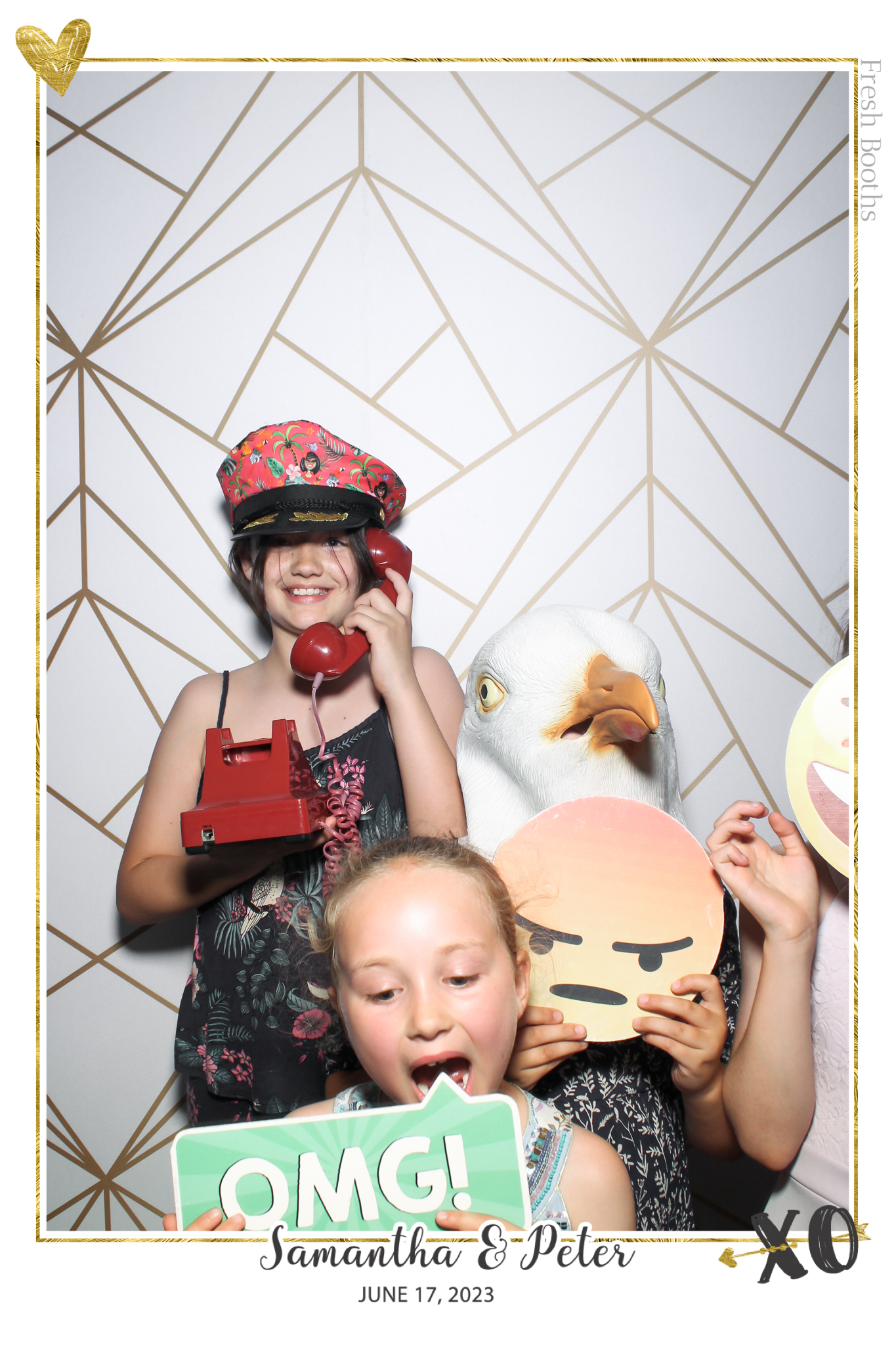 Peter & Sam - Selfie Mirror | View more photos from the event at gallery.freshbooths.com/u/FreshBooths/Peter-Sam-Selfie-Mirror
