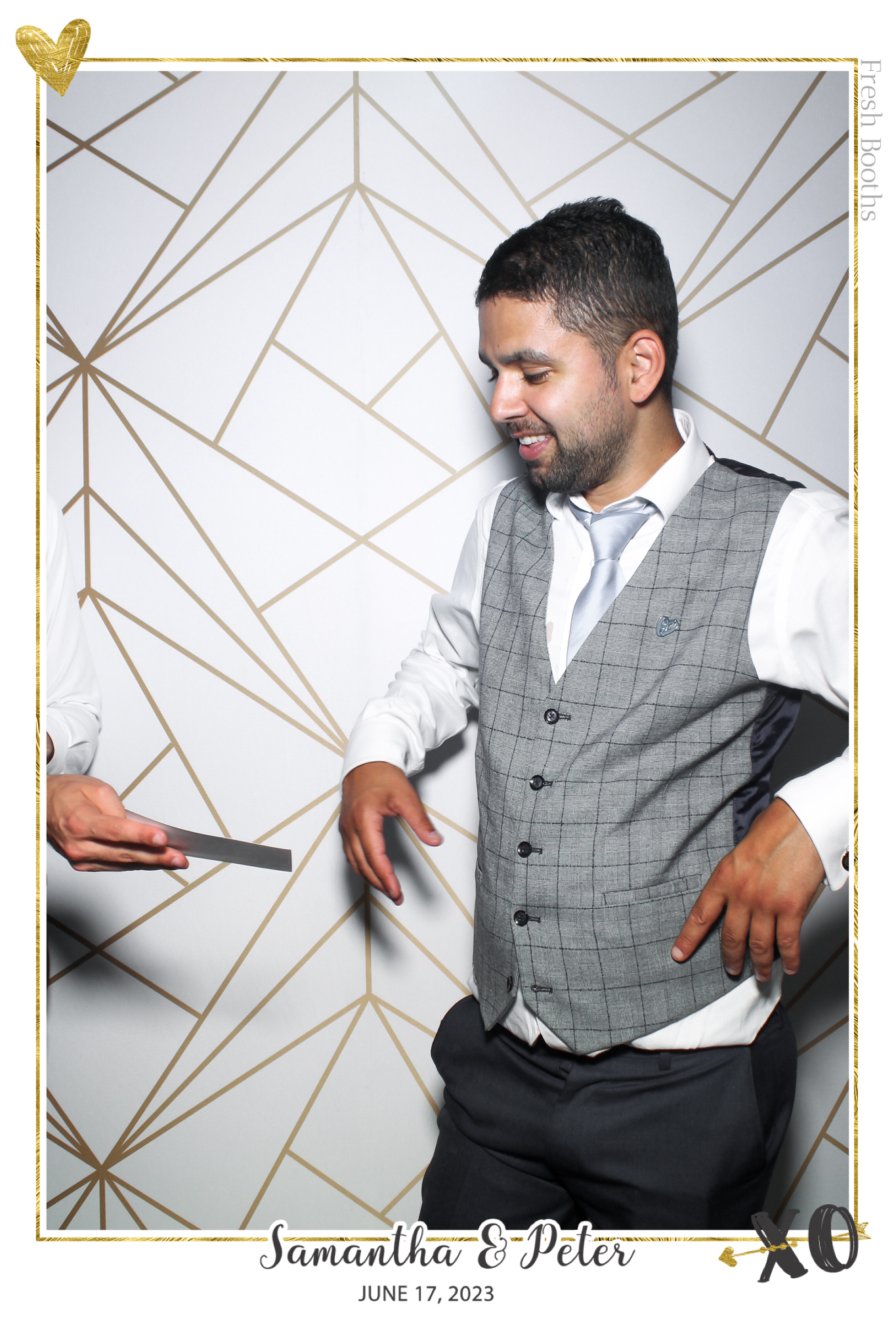 Peter & Sam - Selfie Mirror | View more photos from the event at gallery.freshbooths.com/u/FreshBooths/Peter-Sam-Selfie-Mirror