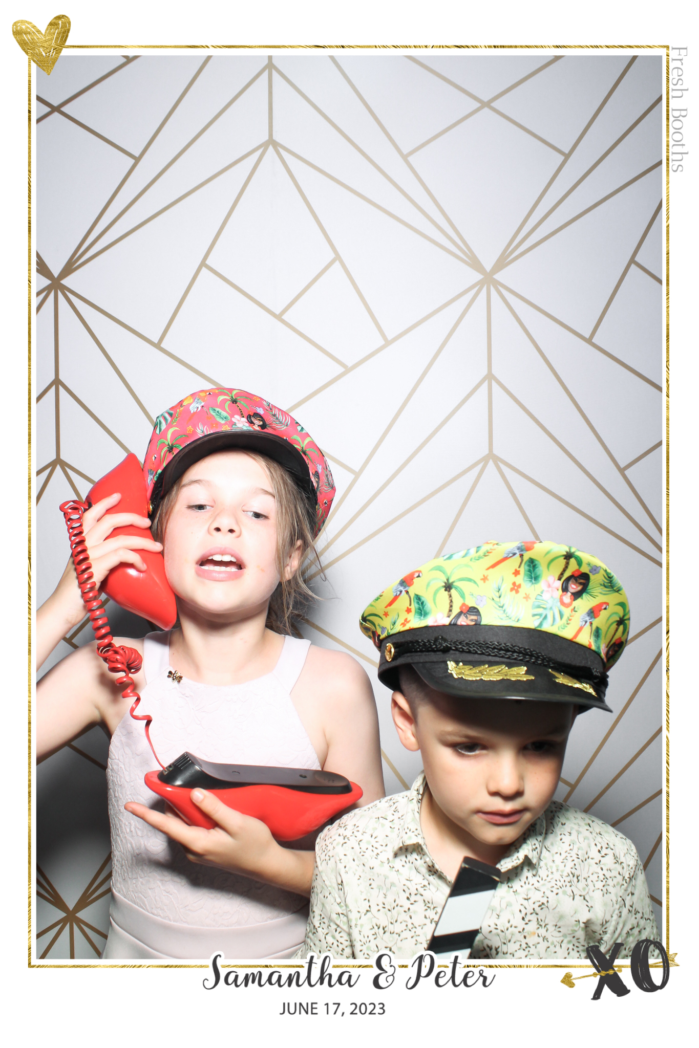 Peter & Sam - Selfie Mirror | View more photos from the event at gallery.freshbooths.com/u/FreshBooths/Peter-Sam-Selfie-Mirror