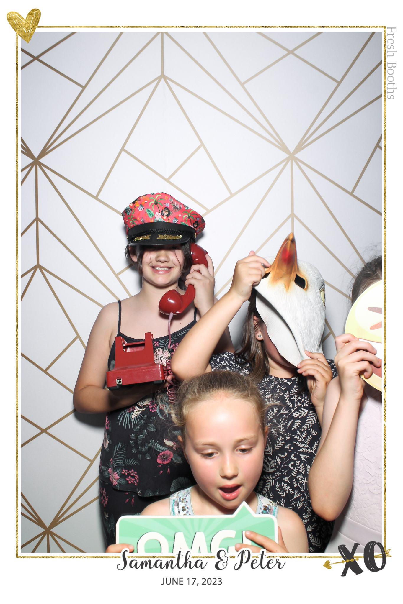 Peter & Sam - Selfie Mirror | View more photos from the event at gallery.freshbooths.com/u/FreshBooths/Peter-Sam-Selfie-Mirror