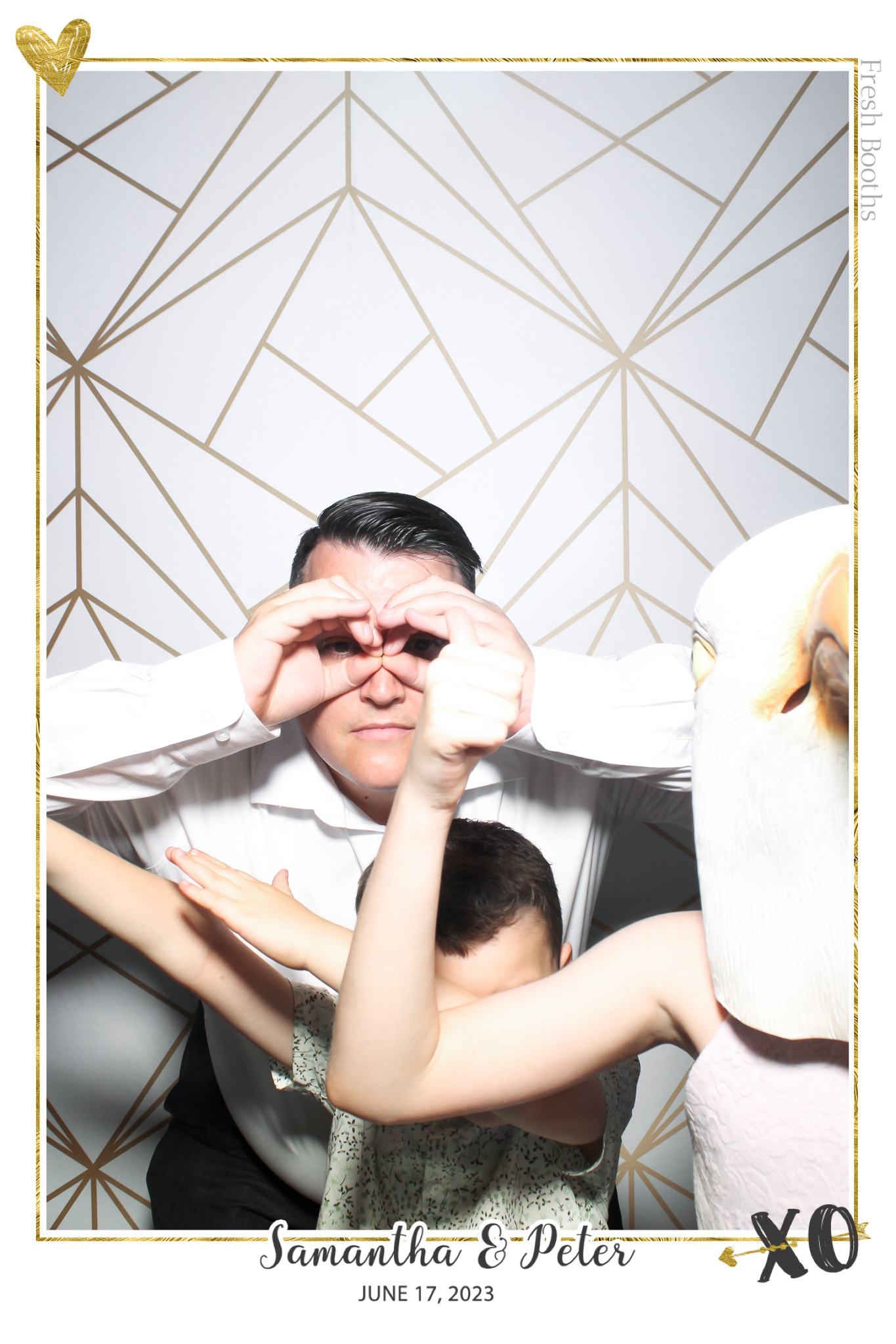 Peter & Sam - Selfie Mirror | View more photos from the event at gallery.freshbooths.com/u/FreshBooths/Peter-Sam-Selfie-Mirror