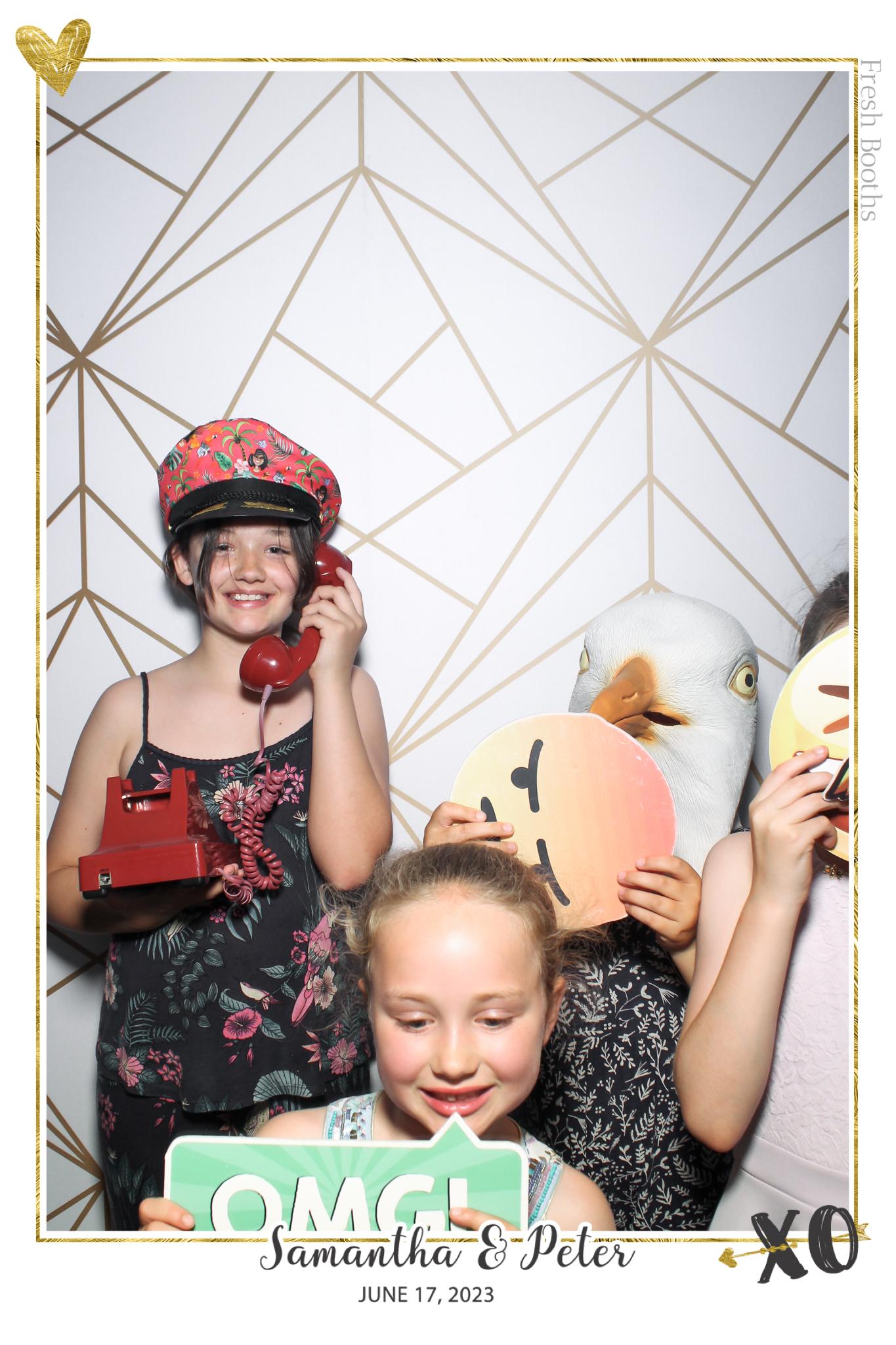Peter & Sam - Selfie Mirror | View more photos from the event at gallery.freshbooths.com/u/FreshBooths/Peter-Sam-Selfie-Mirror